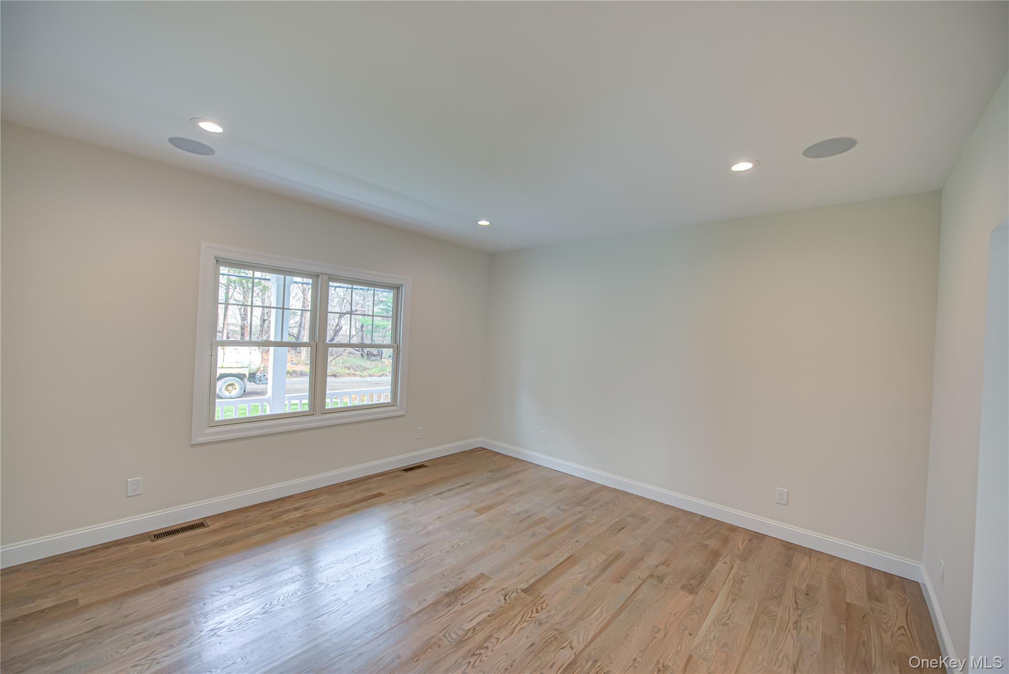 #5 photo, 176 Southern Boulevard, サフォーク郡 Nesconset , NY 11767