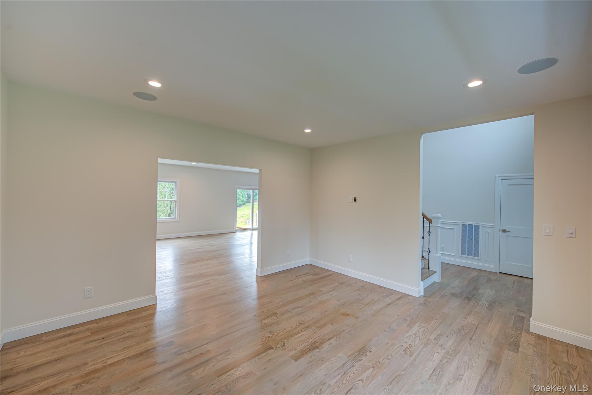 #7 photo, 176 Southern Boulevard, サフォーク郡 Nesconset , NY 11767