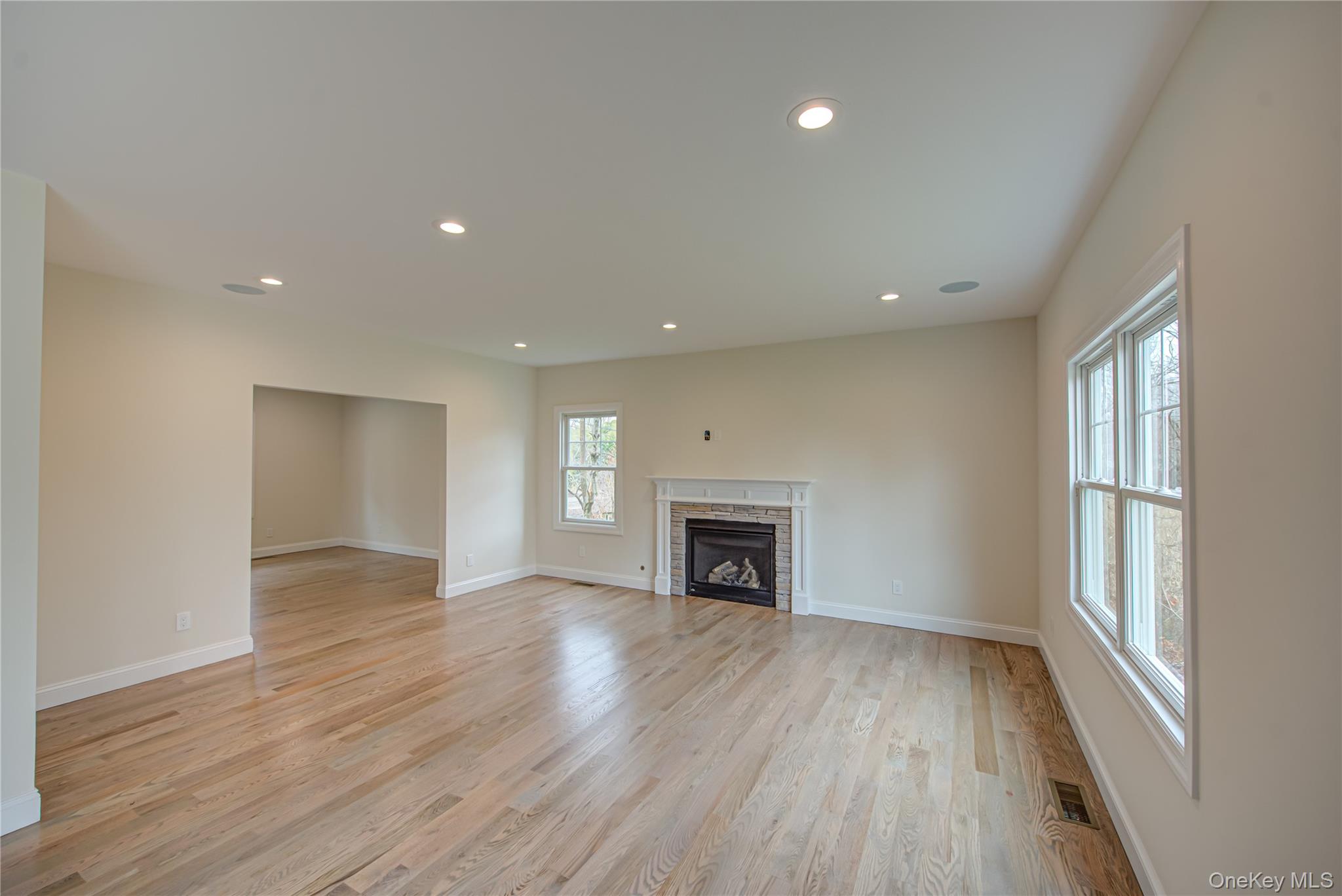 #9 photo, 176 Southern Boulevard, サフォーク郡 Nesconset , NY 11767