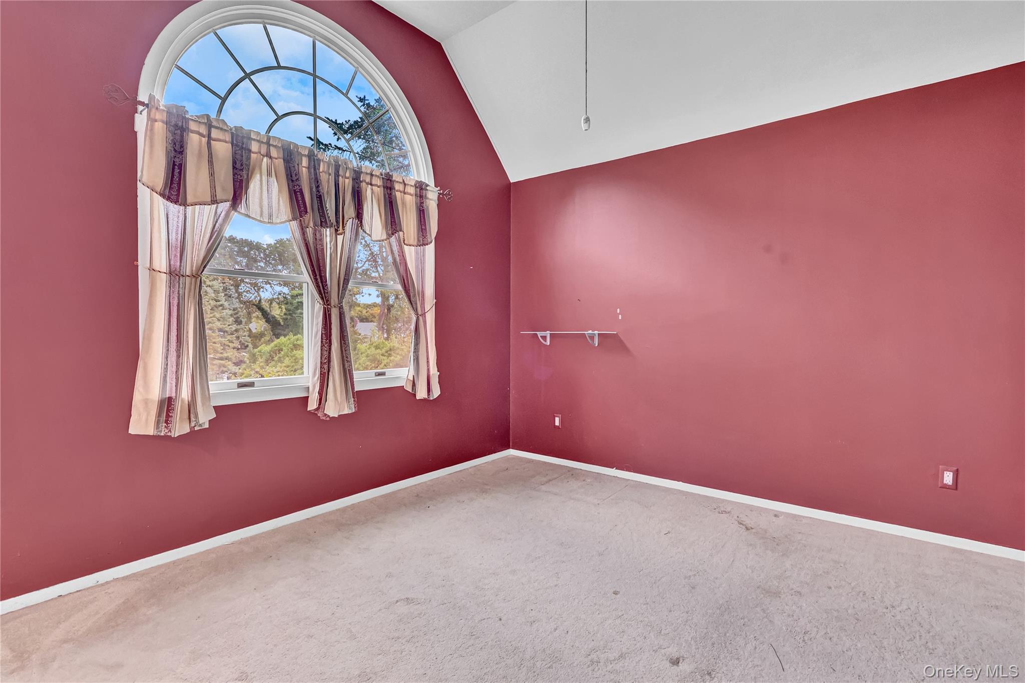 #10 photo, 1 Oakleaf Court, Huntington , NY 11743