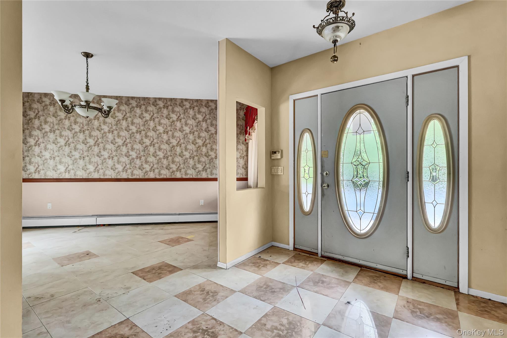 #2 photo, 1 Oakleaf Court, Huntington , NY 11743