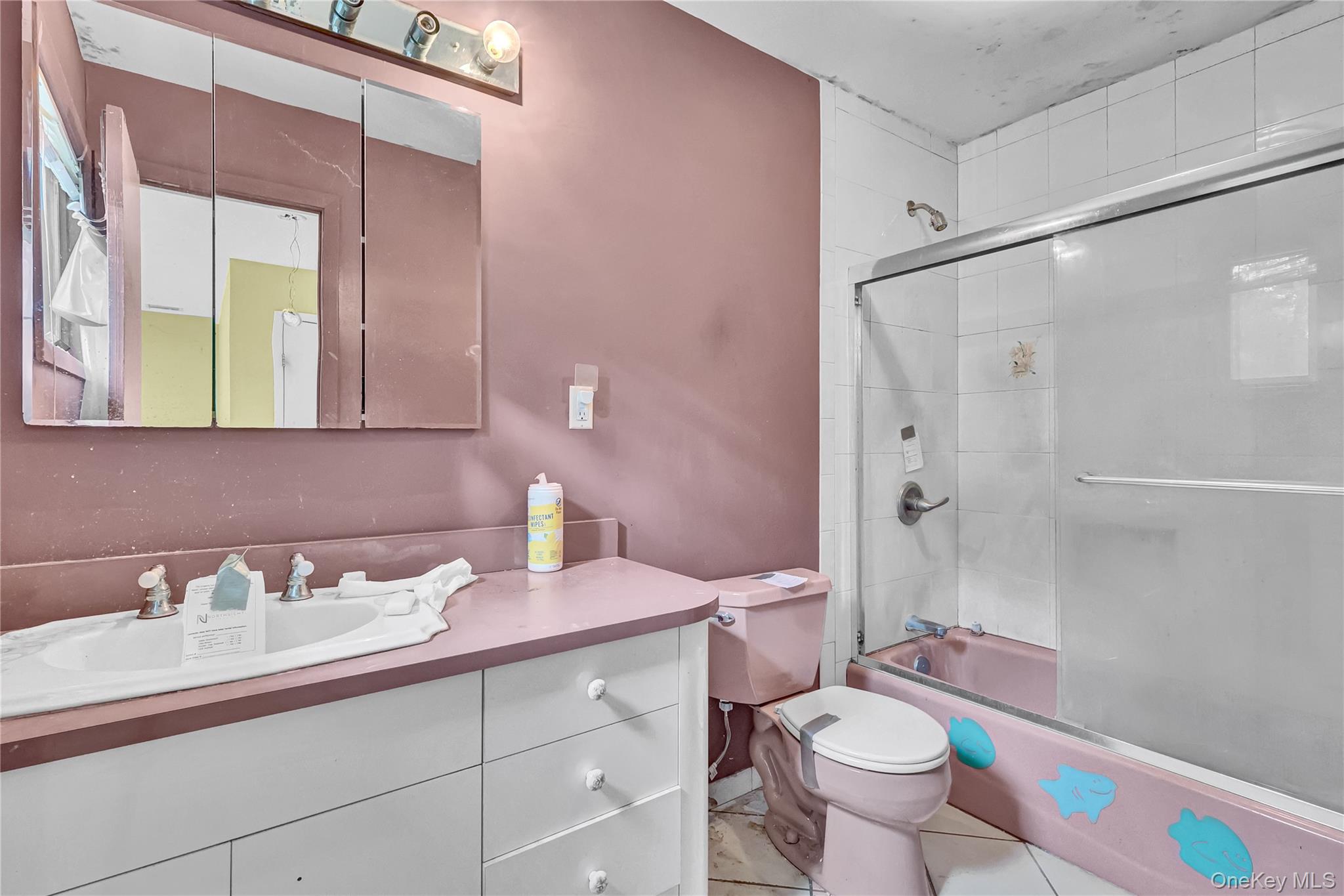 #9 photo, 1 Oakleaf Court, Huntington , NY 11743