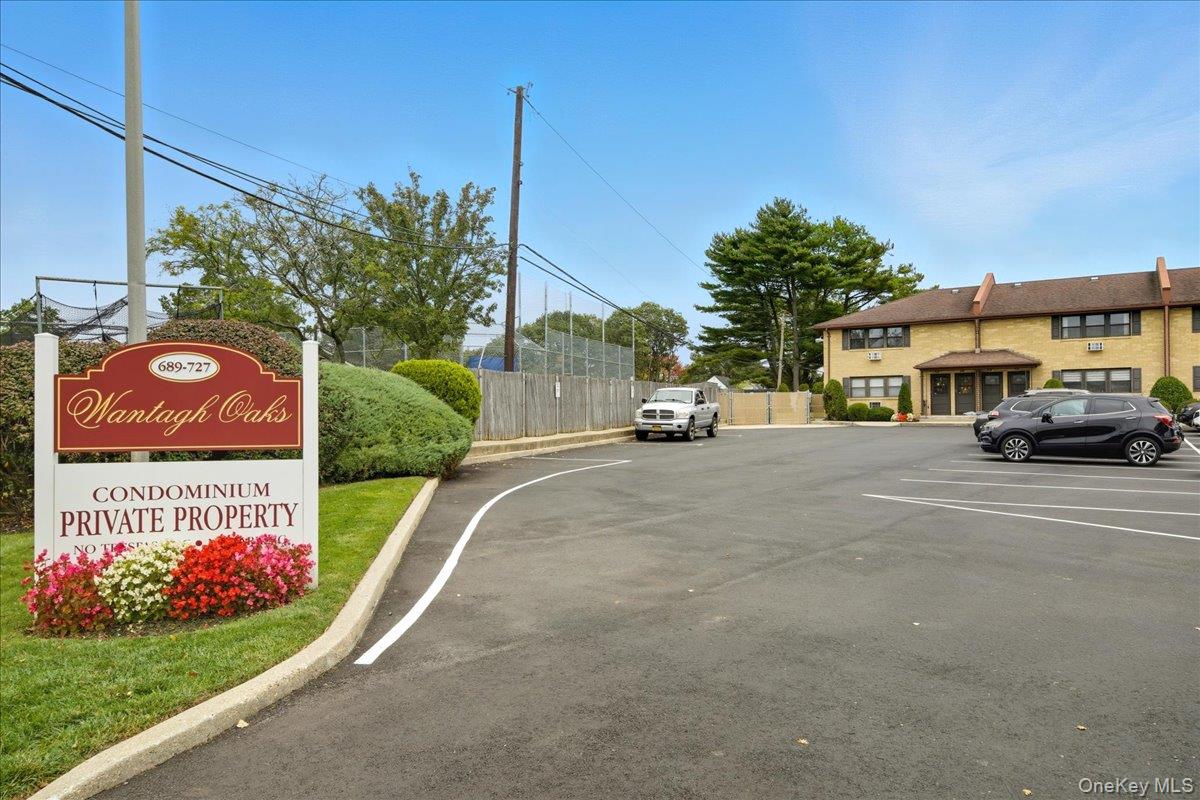 #1 photo, 693 Wantagh Avenue, ナッソー郡 Wantagh , NY 11793