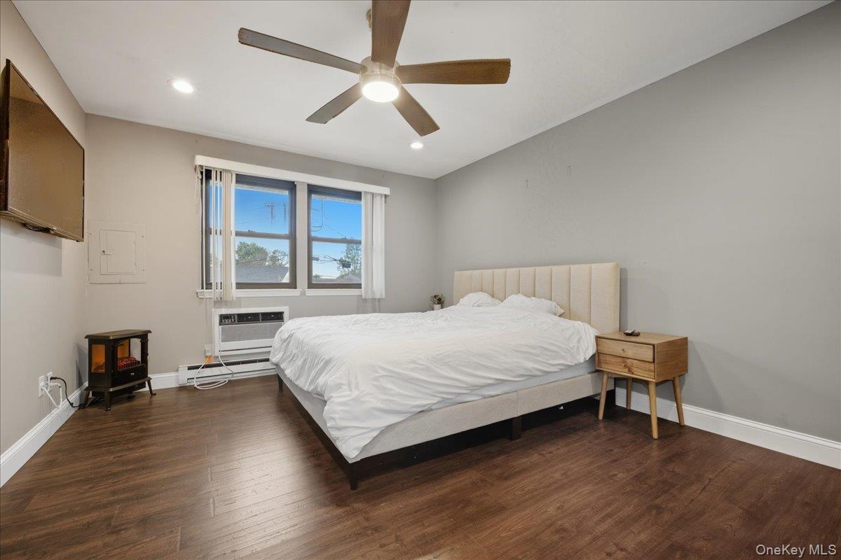 #17 photo, 693 Wantagh Avenue, ナッソー郡 Wantagh , NY 11793