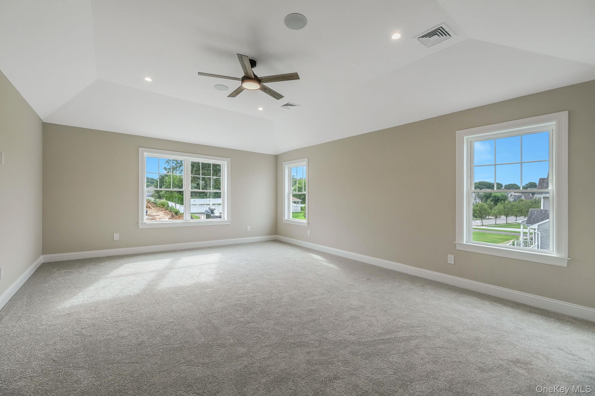 #15 photo, 176 Southern Boulevard, サフォーク郡 Nesconset , NY 11767