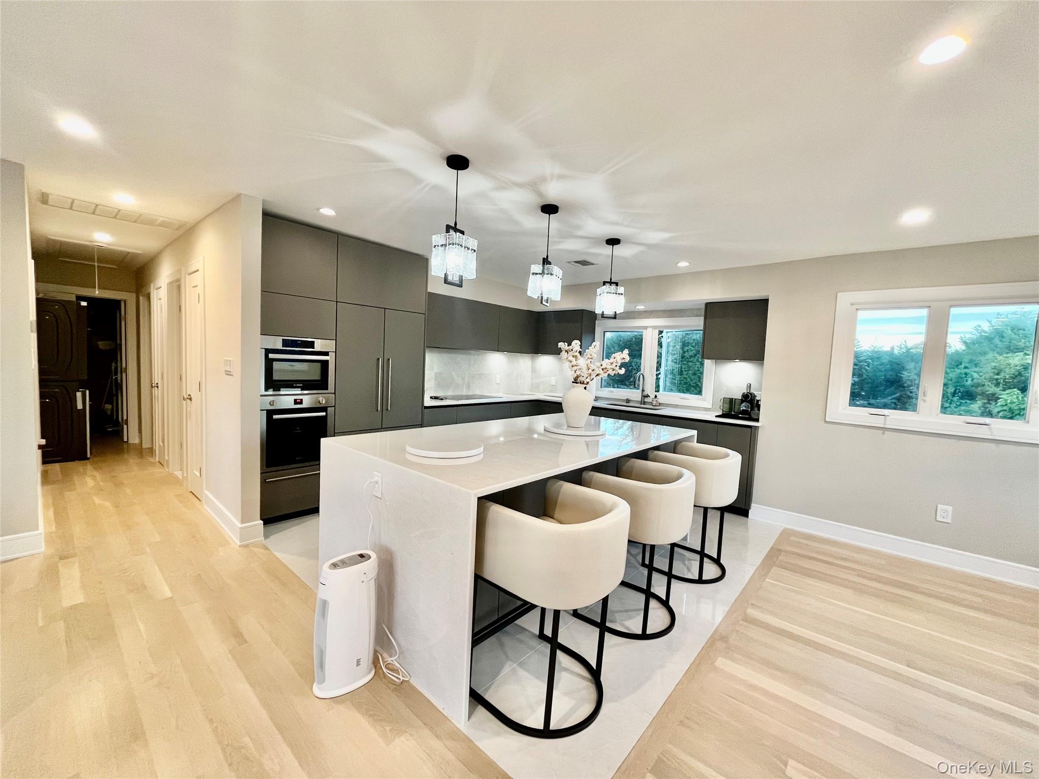 #10 photo, 322 Kansas Street, Lindenhurst , NY 11757