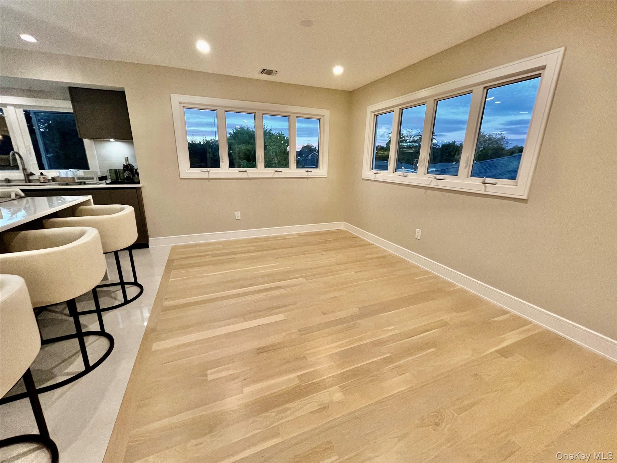 #11 photo, 322 Kansas Street, Lindenhurst , NY 11757