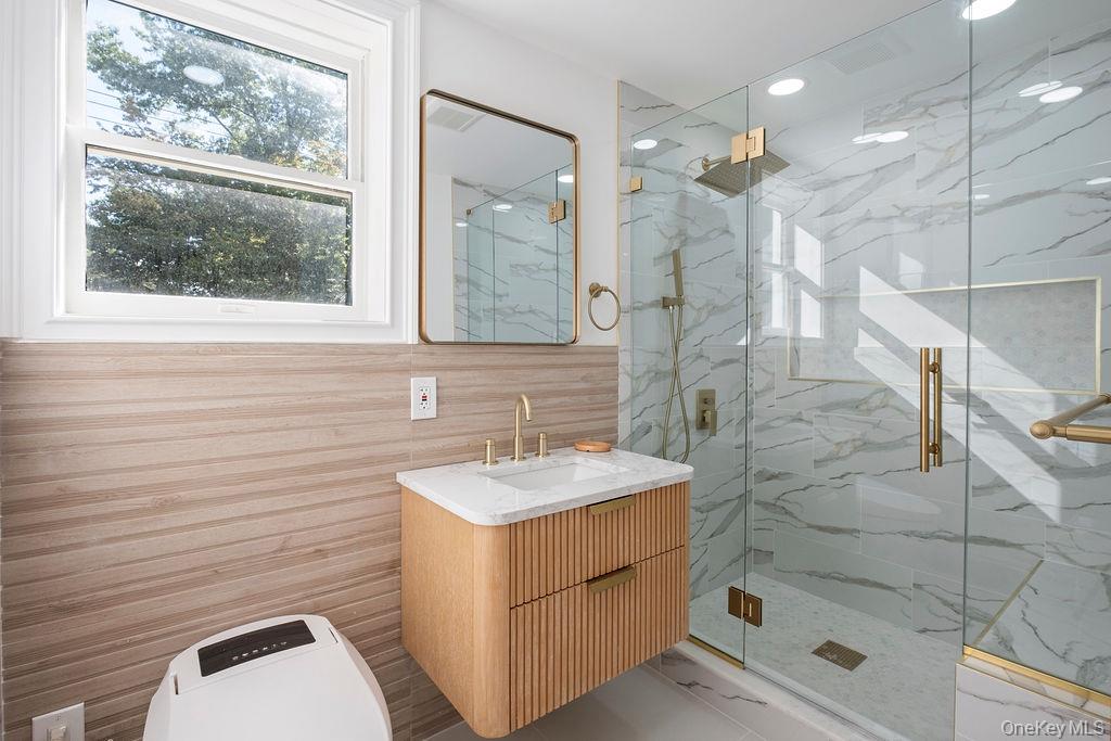 #11 photo, 12 Colony Lane, ナッソー郡 Roslyn Heights , NY 11577