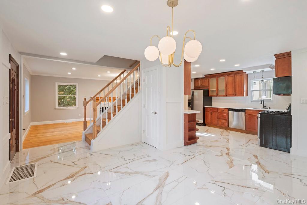 #15 photo, 12 Colony Lane, ナッソー郡 Roslyn Heights , NY 11577