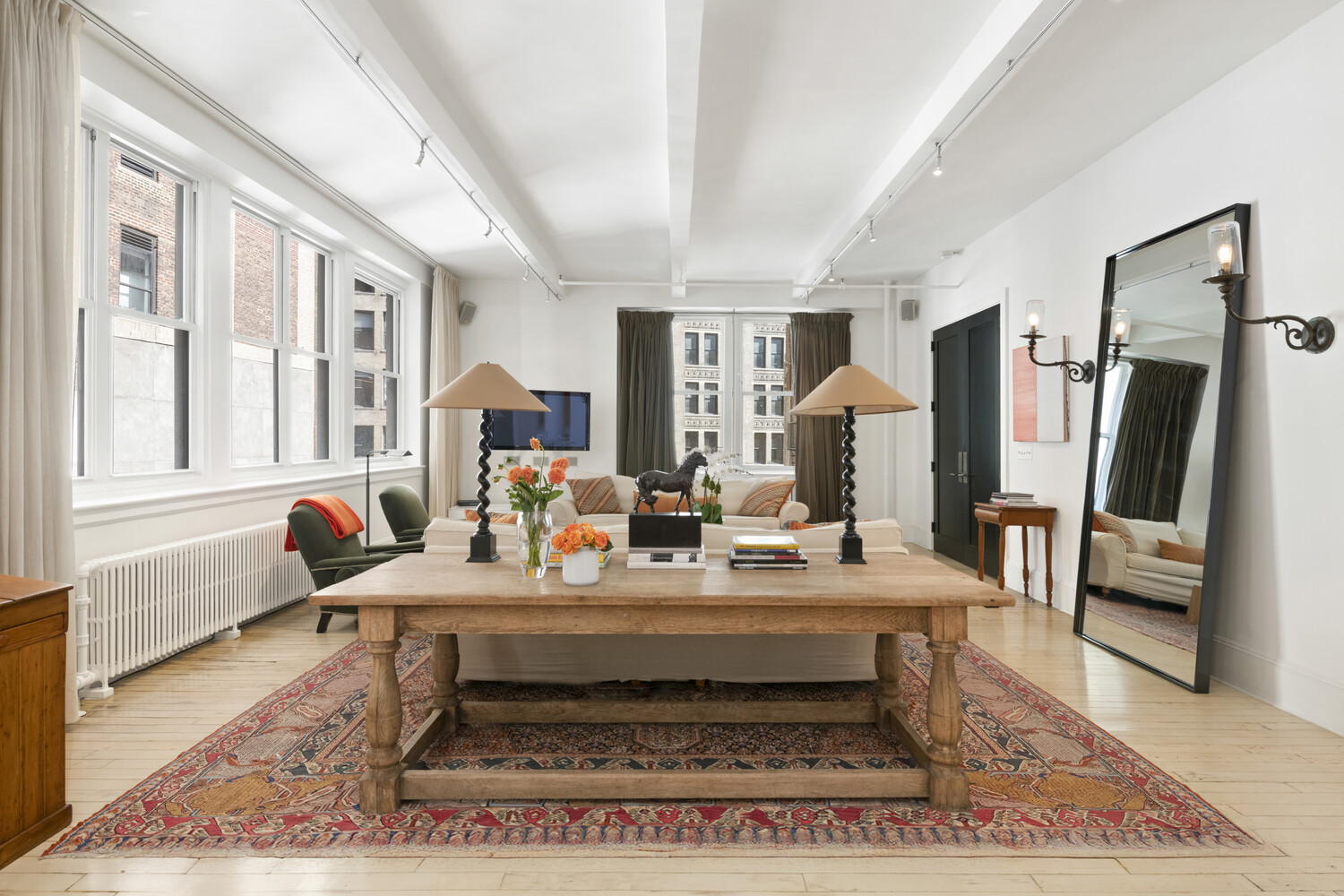 #5 photo, 7 E 20TH Street, Flatiron , NY 10003