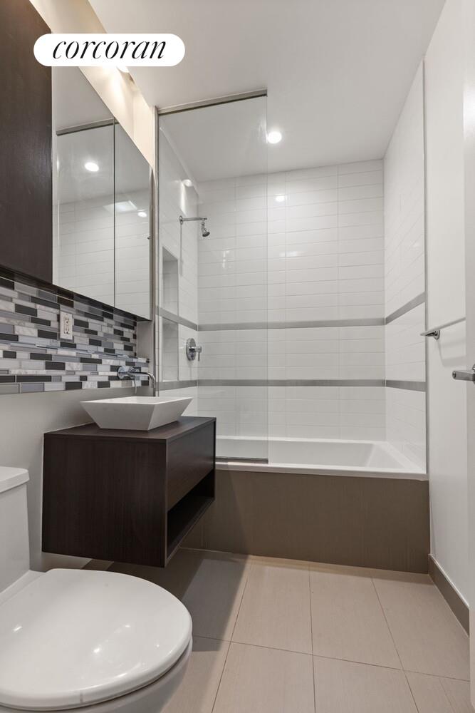 #7 photo, 330 E 109TH Street, マンハッタン East Harlem , NY 10029