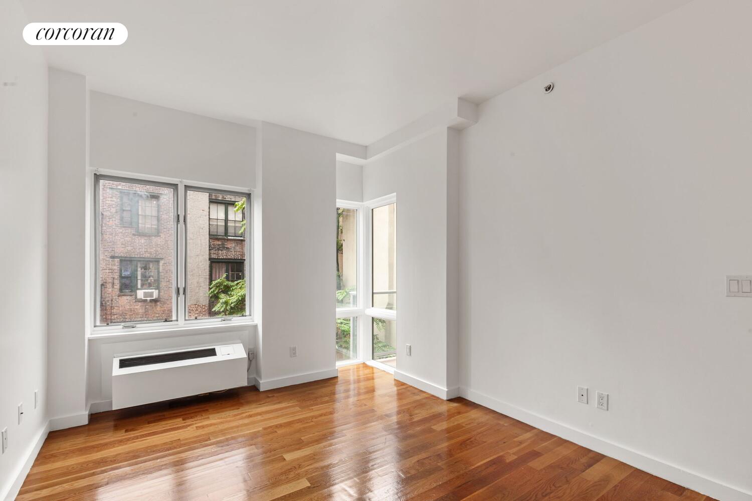 #9 photo, 330 E 109TH Street, マンハッタン East Harlem , NY 10029