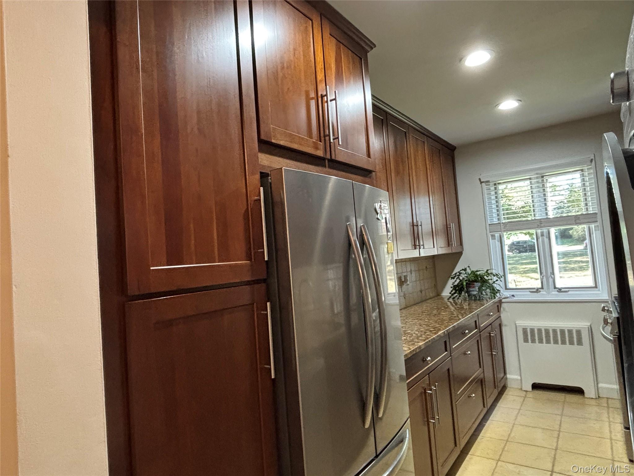 #8 photo, 41 Lawrence Drive, White Plains , NY 10603