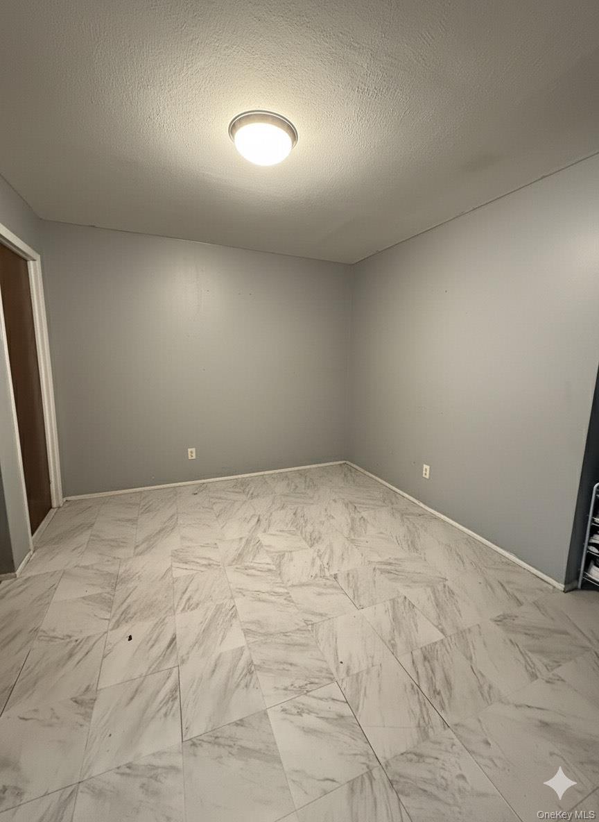 #2 photo, 854 Throgs Neck Expwy, Bronx , NY 10465