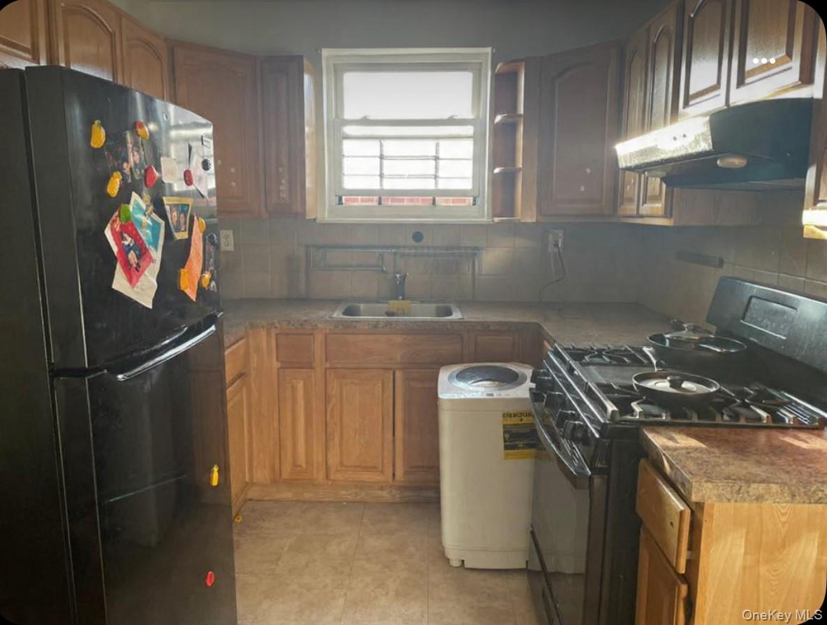 #9 photo, 854 Throgs Neck Expwy, Bronx , NY 10465