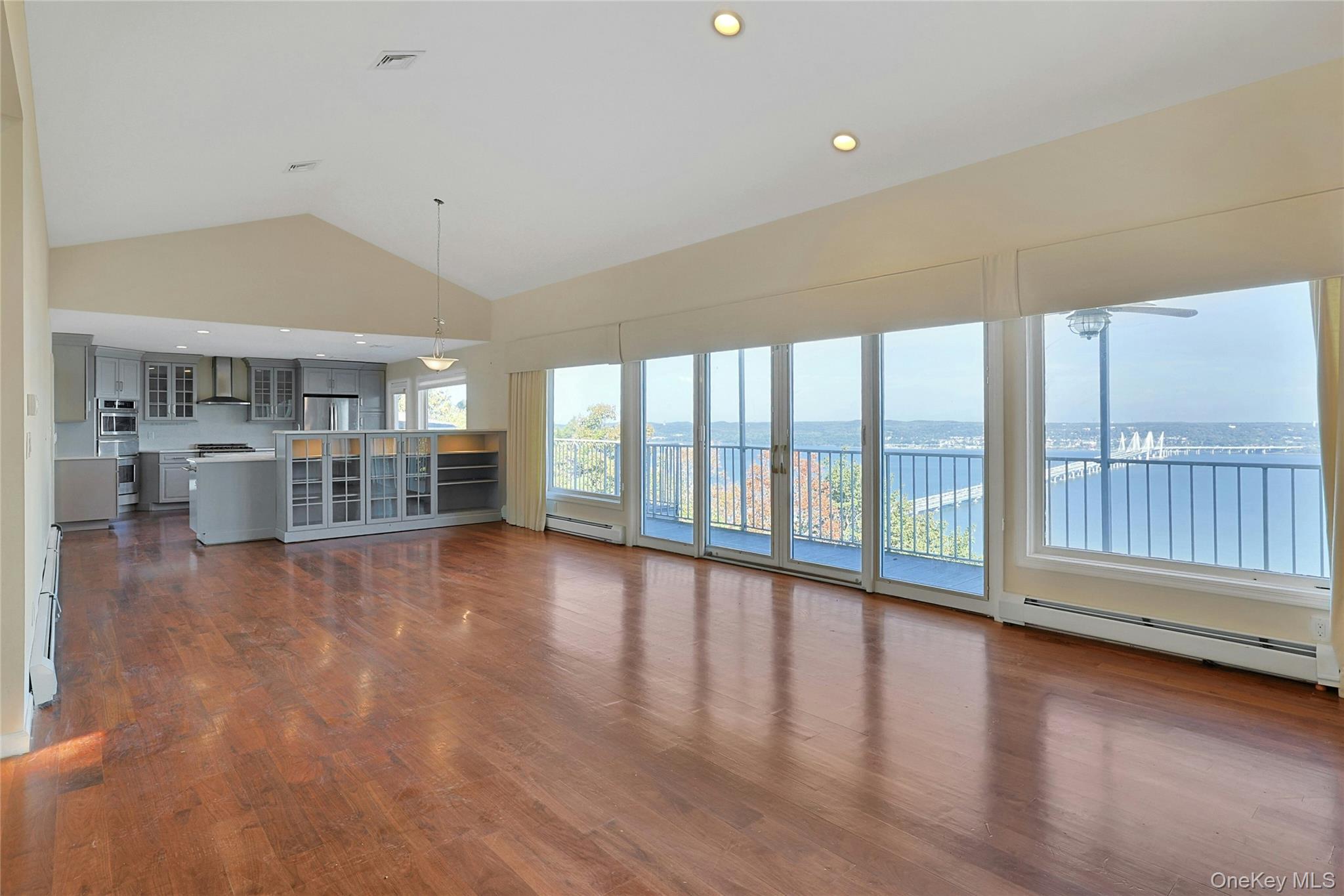 #12 photo, 29 Tweed Boulevard, Nyack , NY 10960