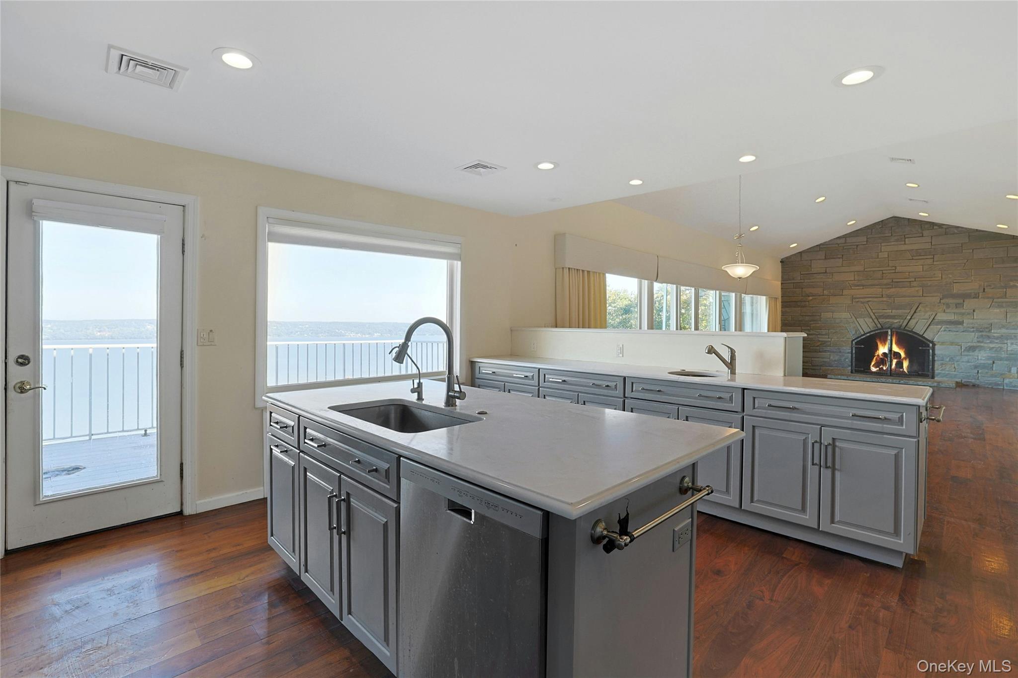 #15 photo, 29 Tweed Boulevard, Nyack , NY 10960