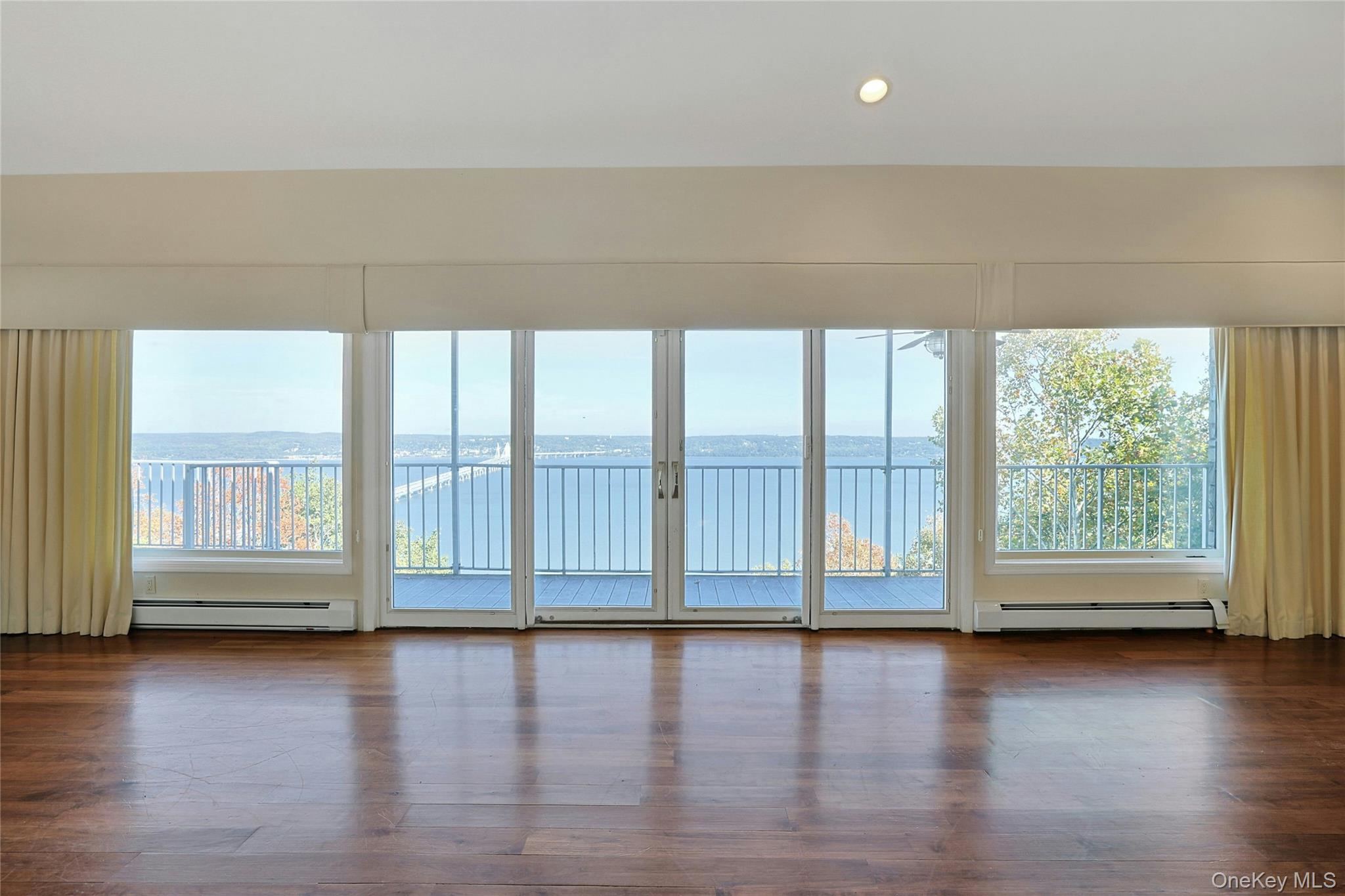 #8 photo, 29 Tweed Boulevard, Nyack , NY 10960