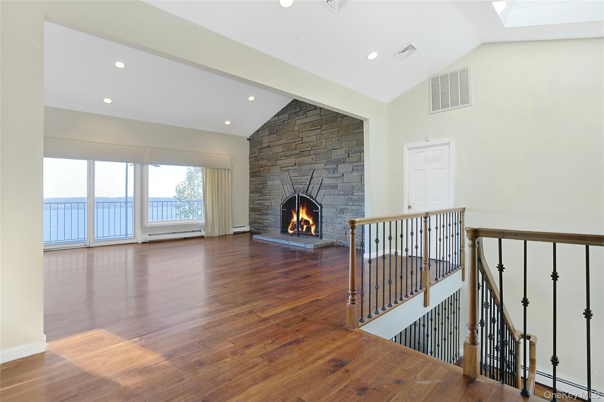 #9 photo, 29 Tweed Boulevard, Nyack , NY 10960