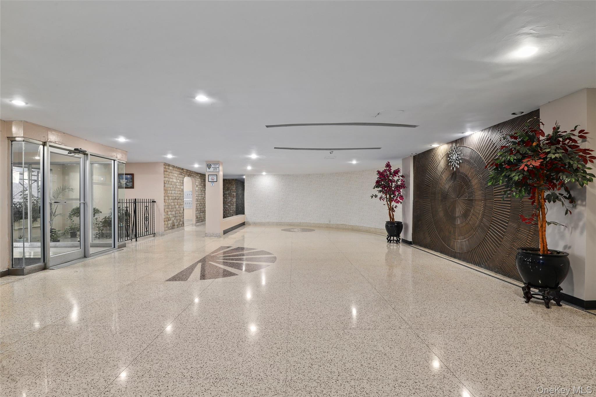 #16 photo, 610 Waring Avenue, ブロンクス区 Bronx , NY 10467