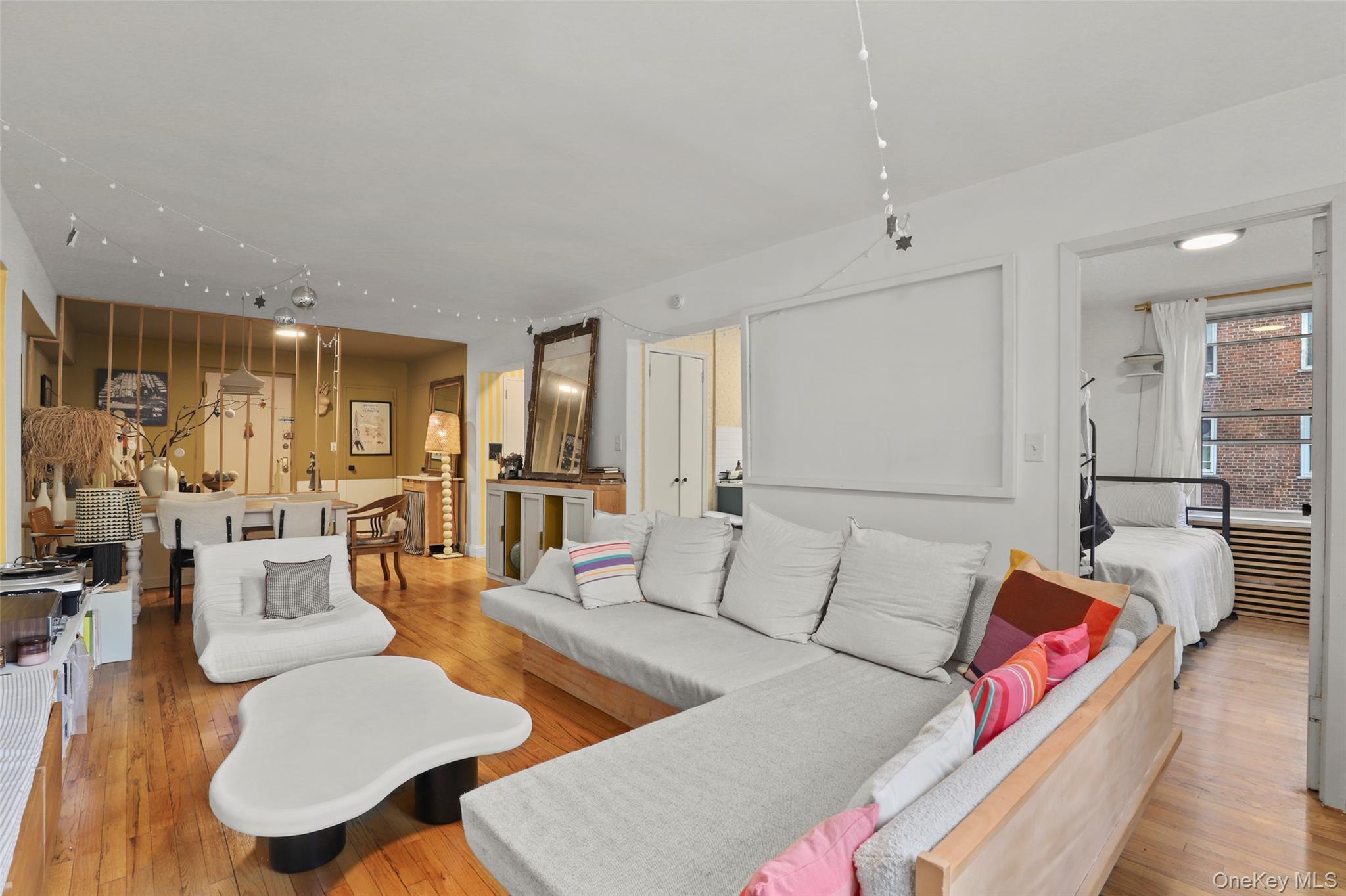 #6 photo, 610 Waring Avenue, ブロンクス区 Bronx , NY 10467