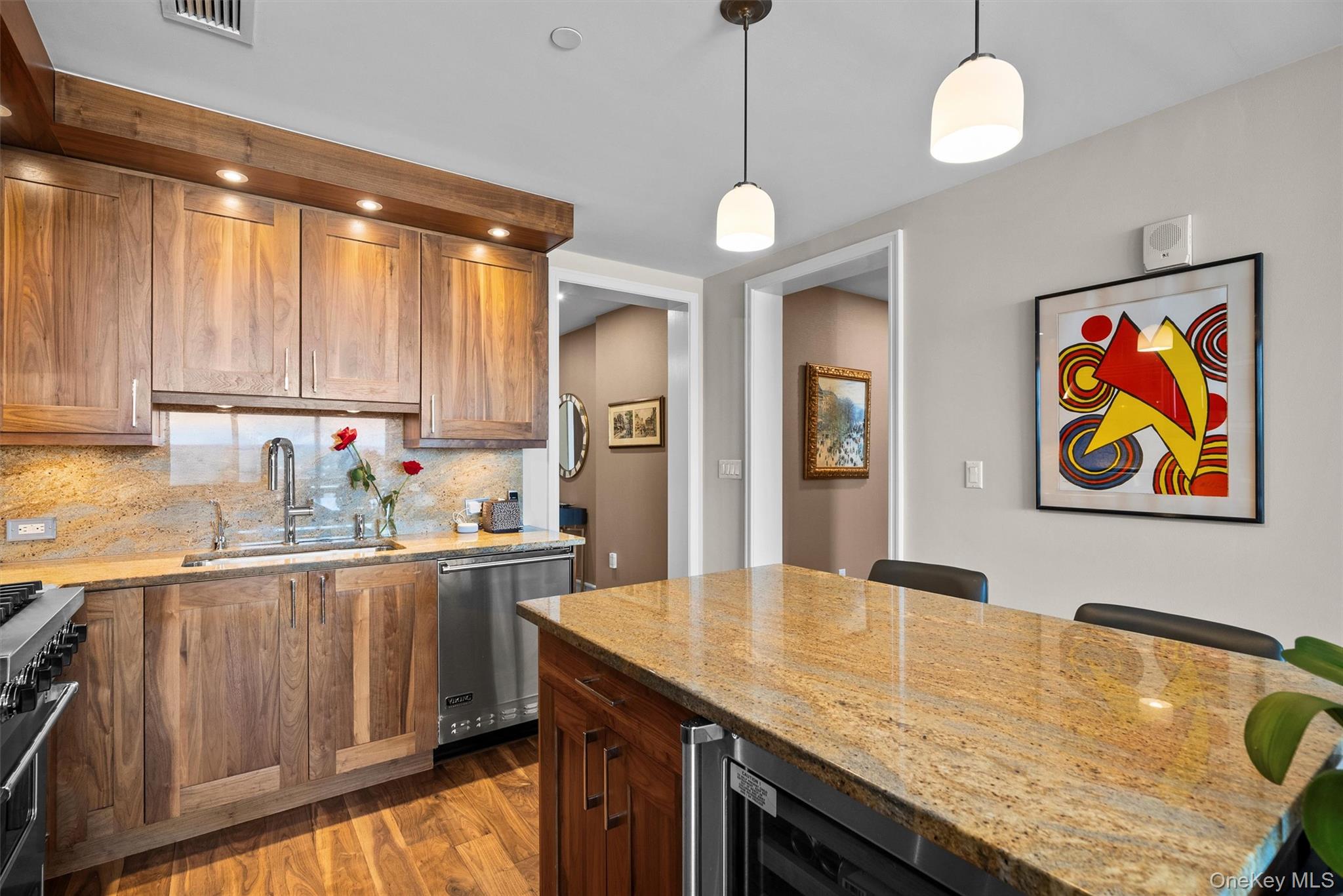 #5 photo, 5 Renaissance Square, White Plains , NY 10601