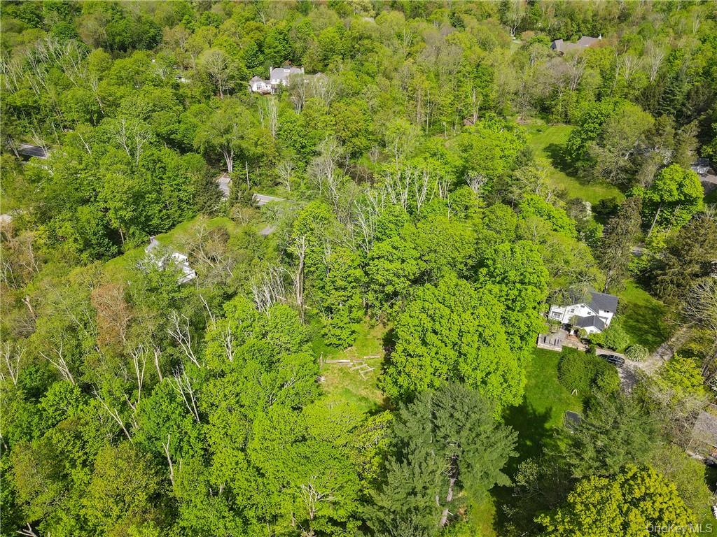 #3 photo, 713 Old Post Road, Bedford , NY 10506