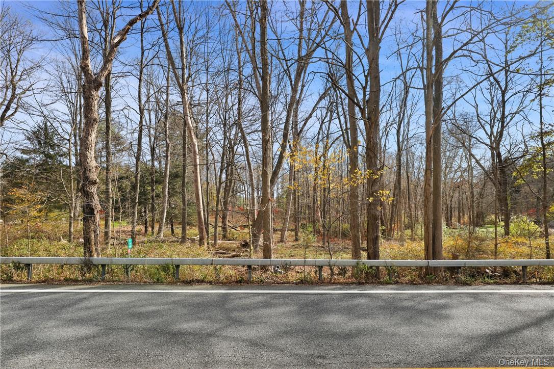 #5 photo, 713 Old Post Road, Bedford , NY 10506