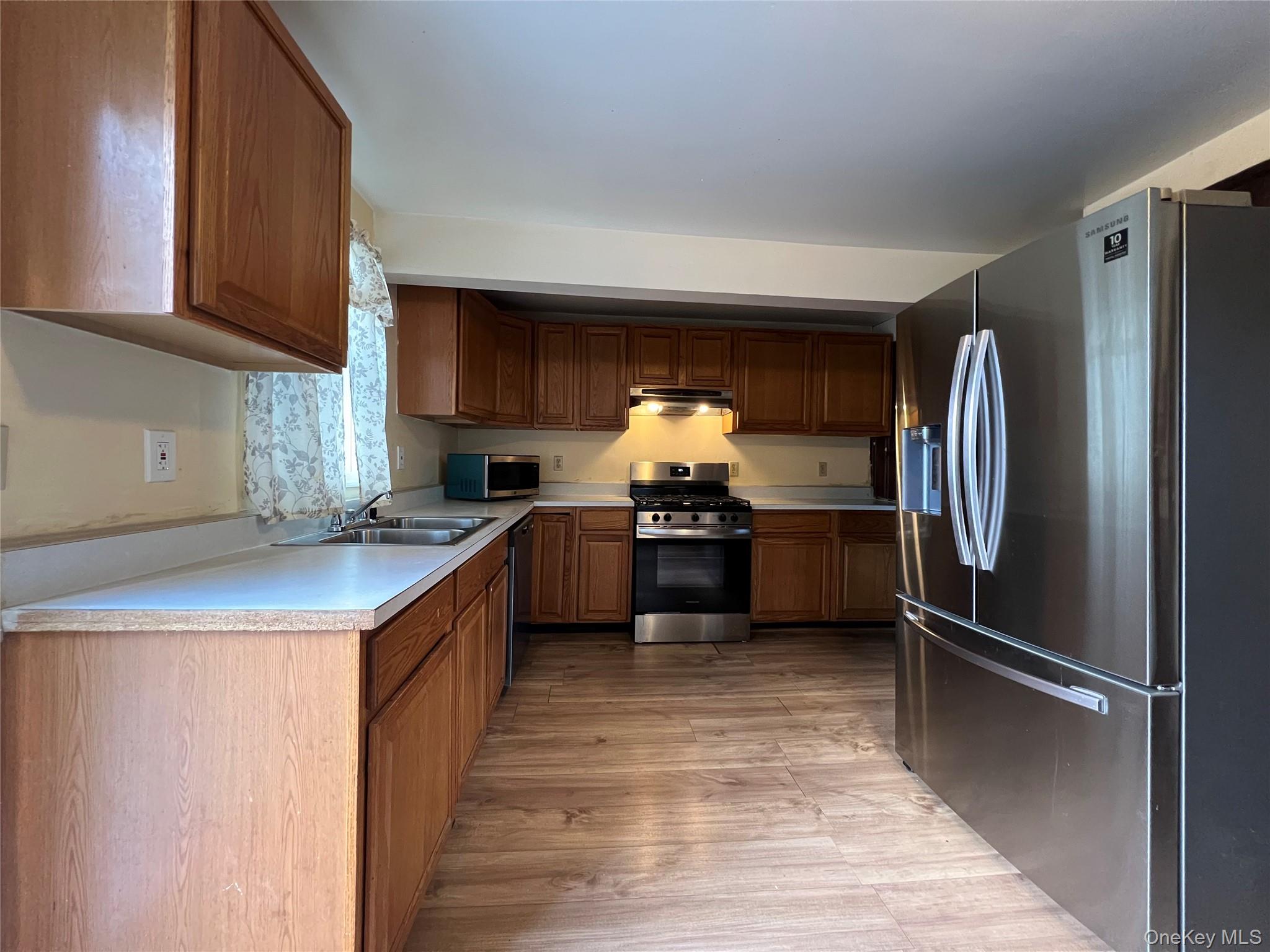 #13 photo, 34 Smith Street, Poughkeepsie , NY 12601