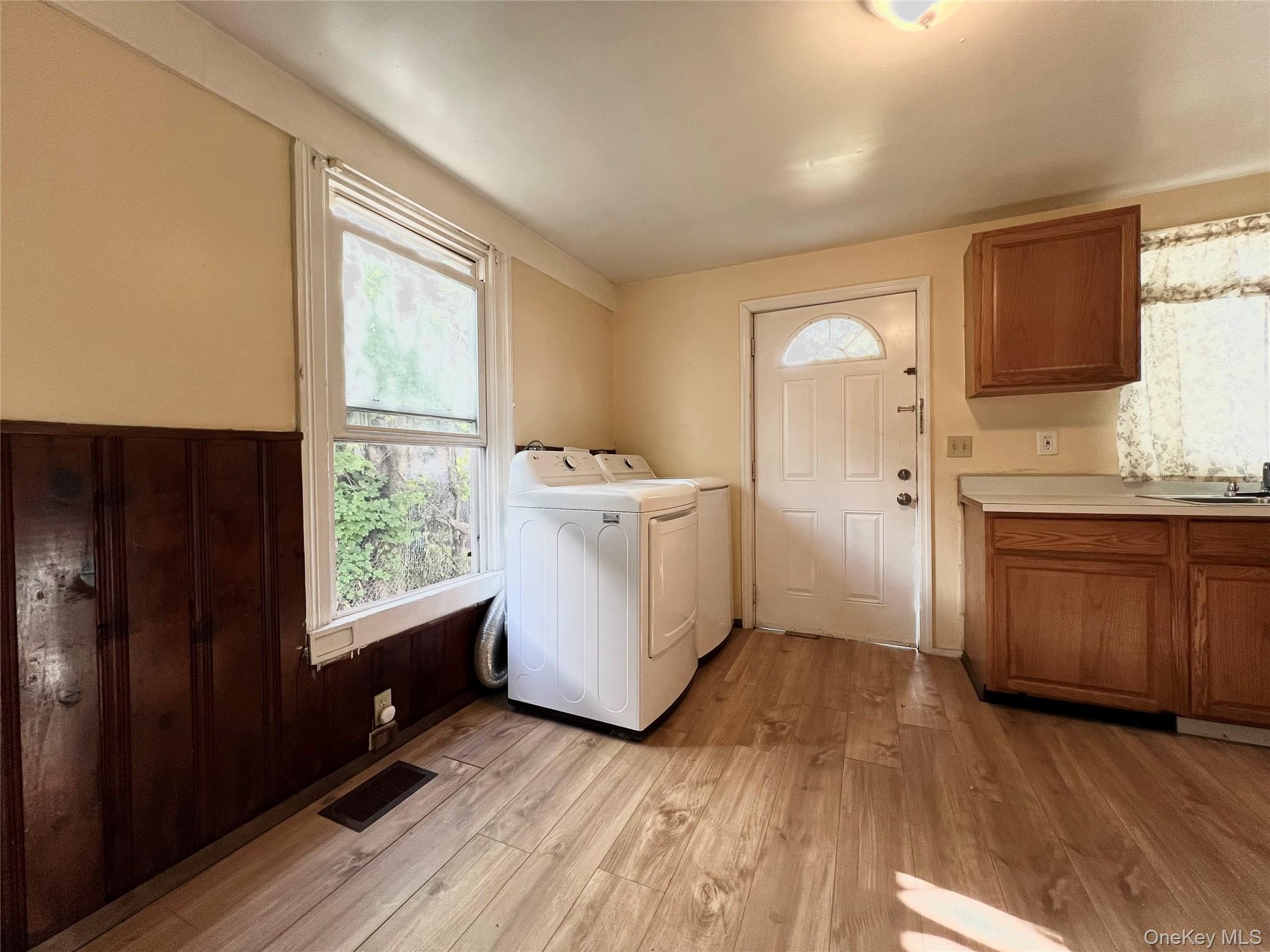 #15 photo, 34 Smith Street, Poughkeepsie , NY 12601