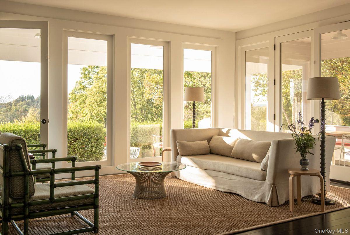 #11 photo, 336 Main Street, Germantown , NY 12526