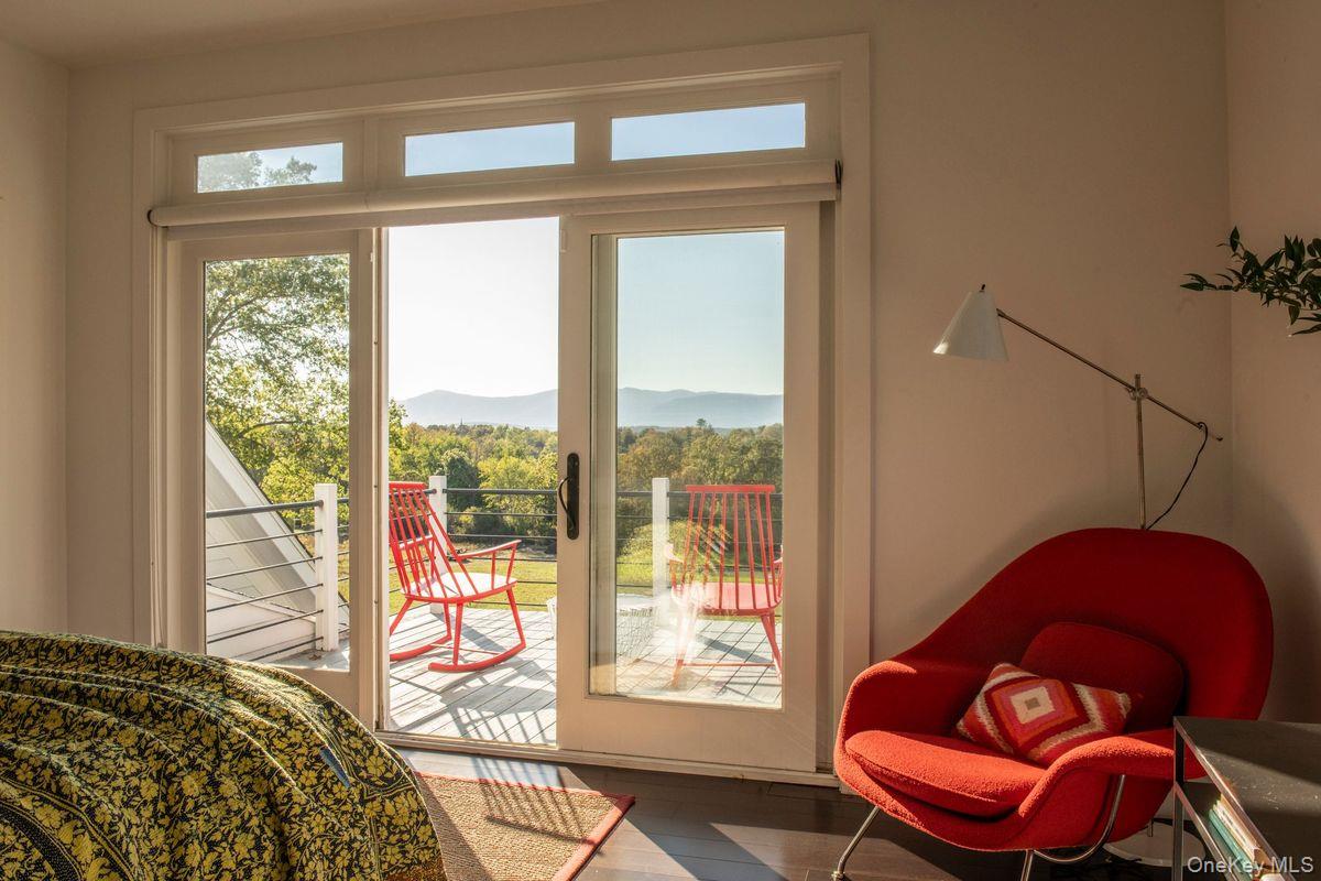 #19 photo, 336 Main Street, Germantown , NY 12526