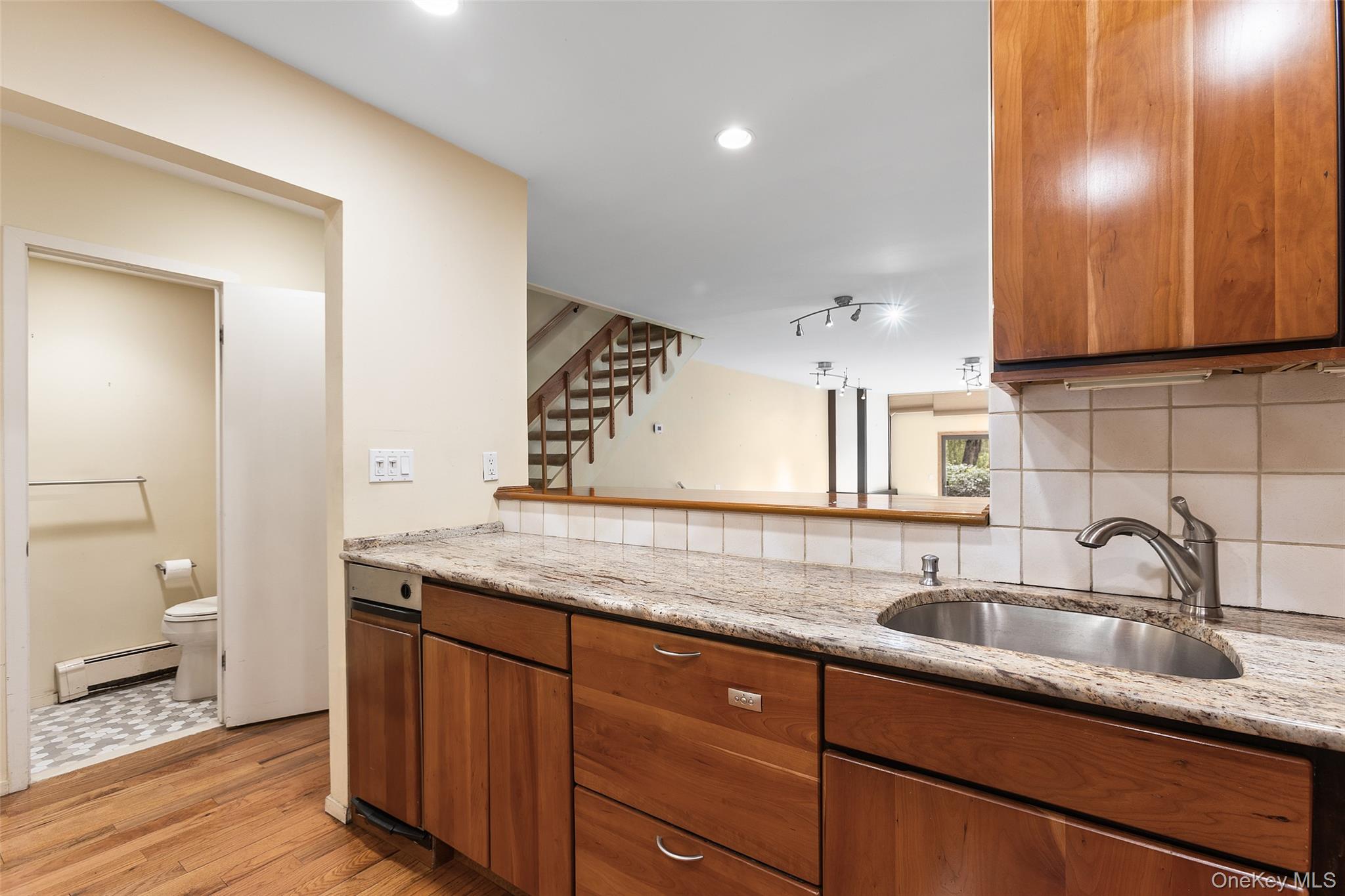 #14 photo, 9 Round Hill Road, Dobbs Ferry , NY 10522