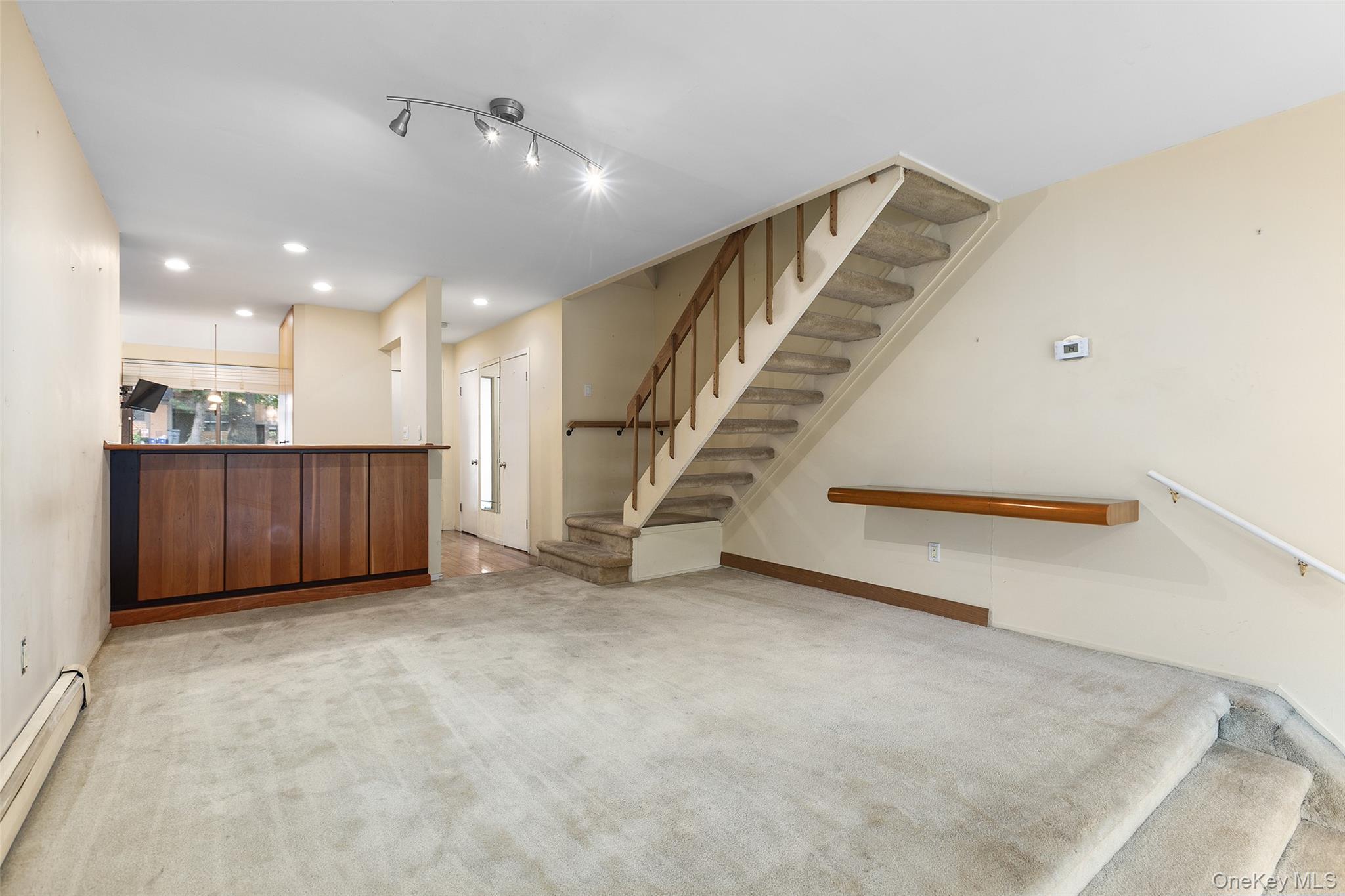 #2 photo, 9 Round Hill Road, Dobbs Ferry , NY 10522