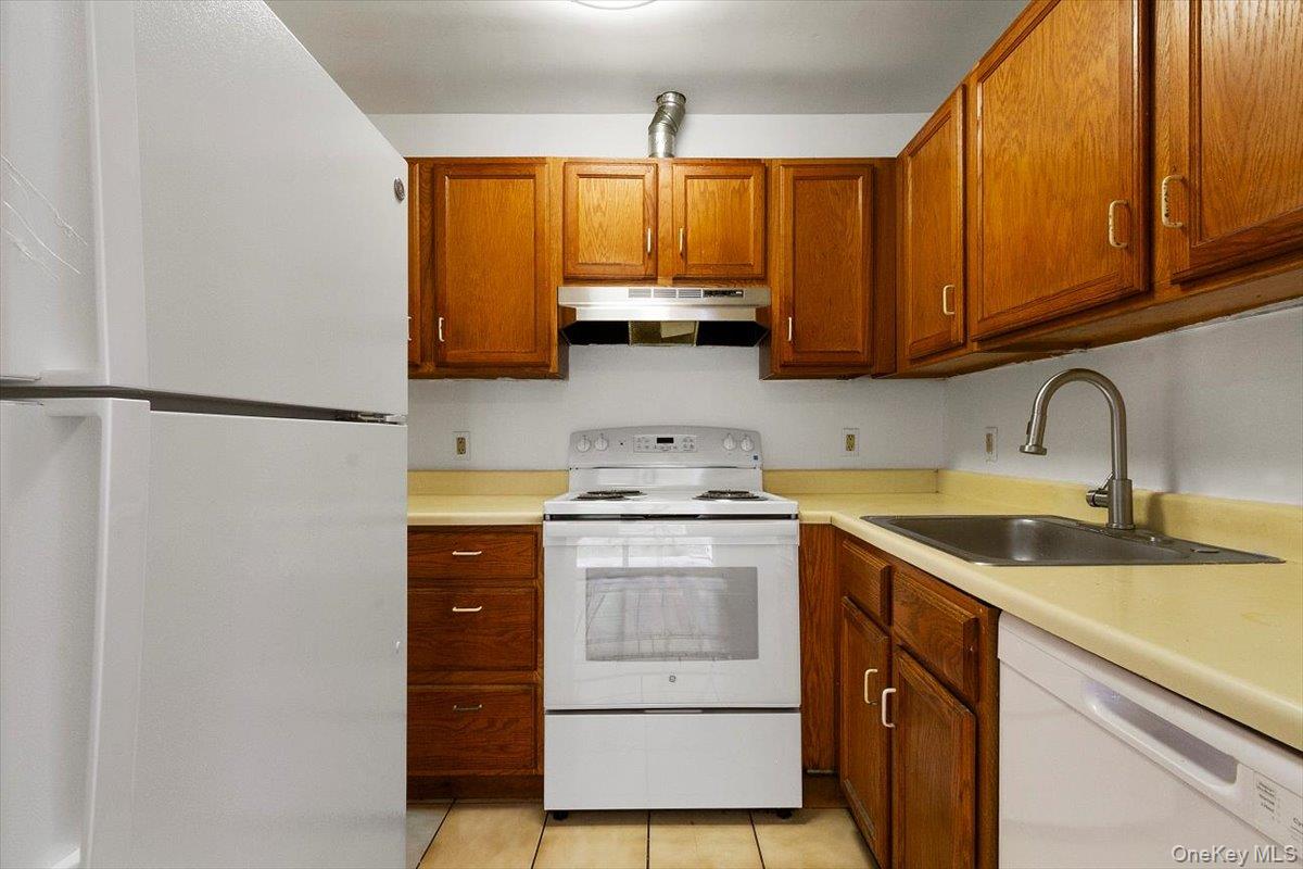 #12 photo, 37 Scarborough Lane, Wappingers Falls , NY 12590