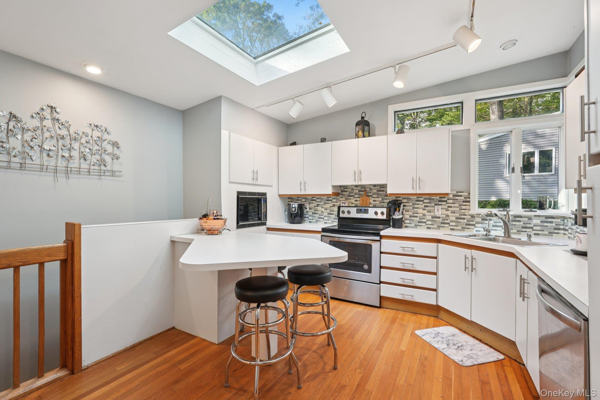 #19 photo, 69 Woodland Road, Mahopac , NY 10541