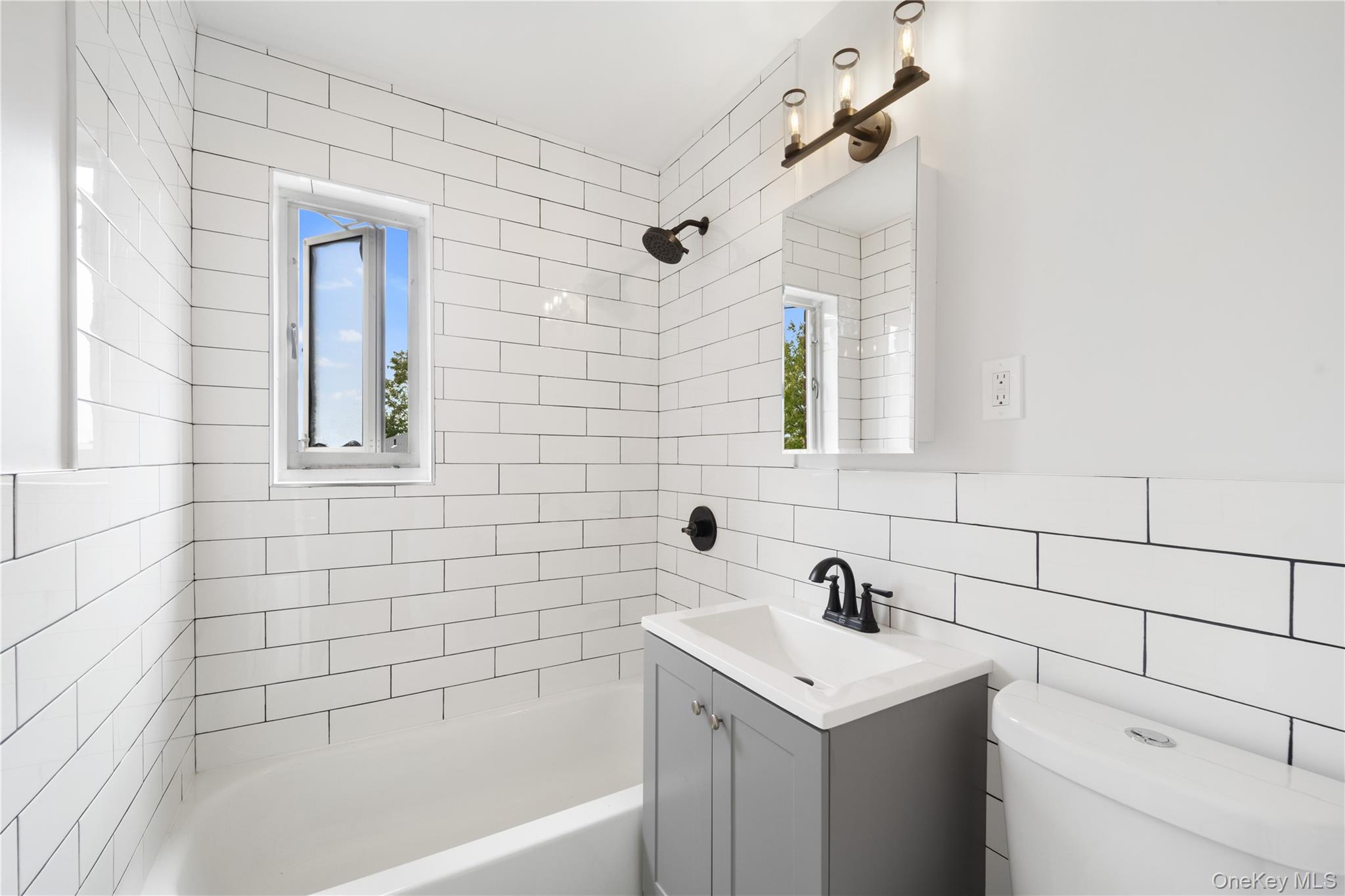 #18 photo, 221-26 Manor Road, クイーンズ区 Queens Village , NY 11427