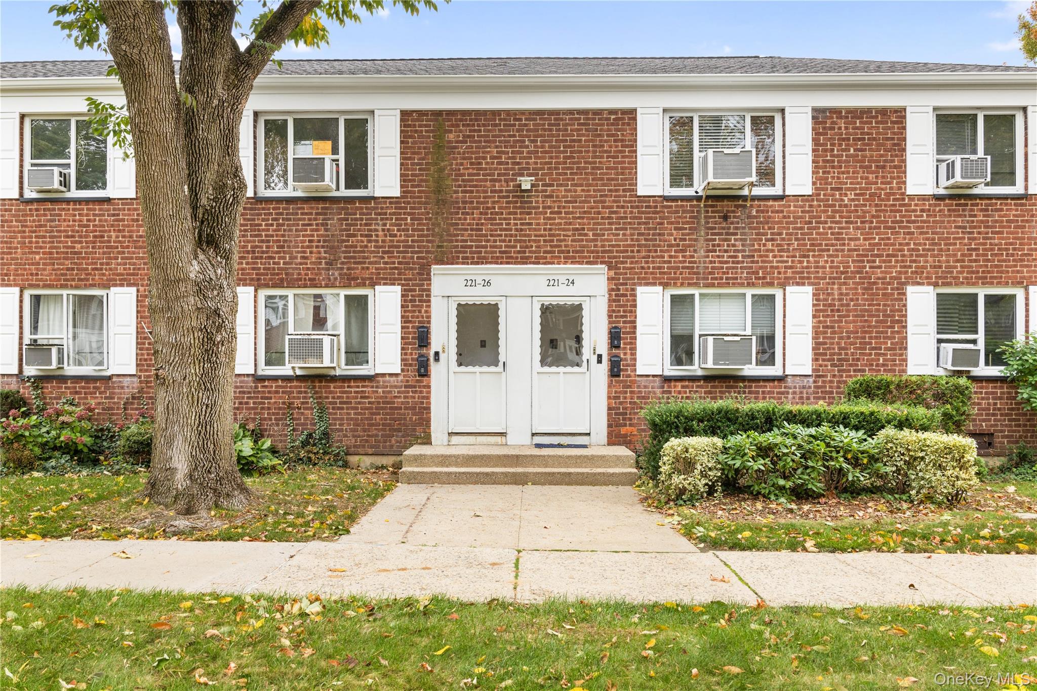 #4 photo, 221-26 Manor Road, クイーンズ区 Queens Village , NY 11427