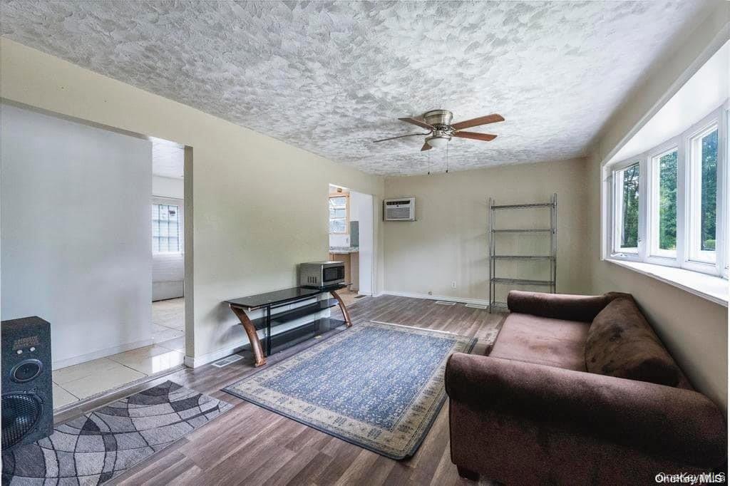 #20 photo, 84 State Avenue, Wyandanch , NY 11798