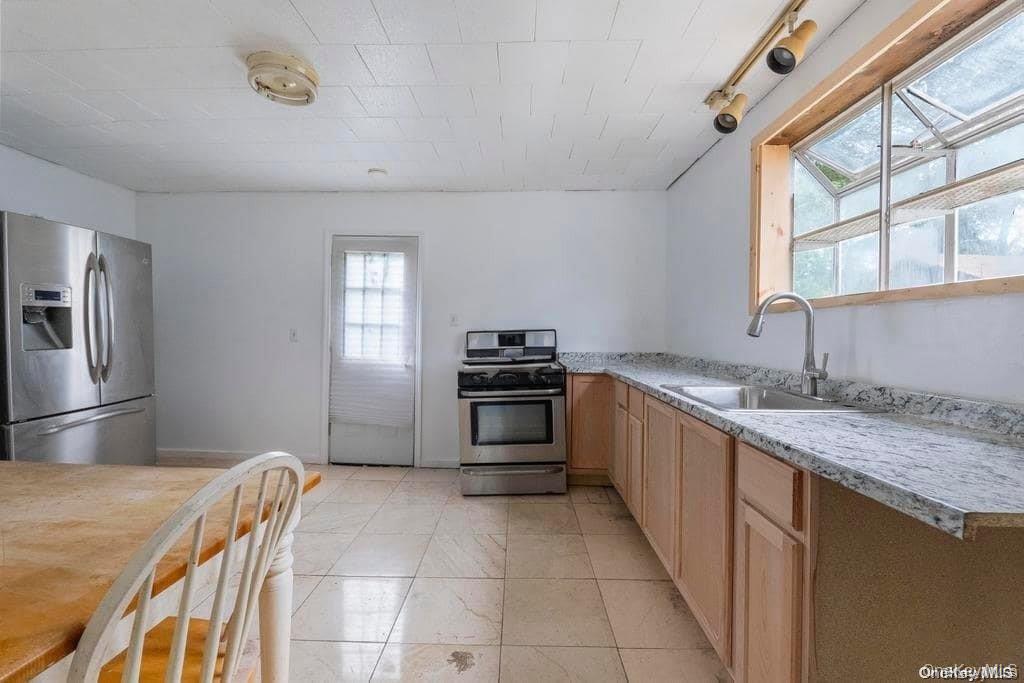 #6 photo, 84 State Avenue, Wyandanch , NY 11798