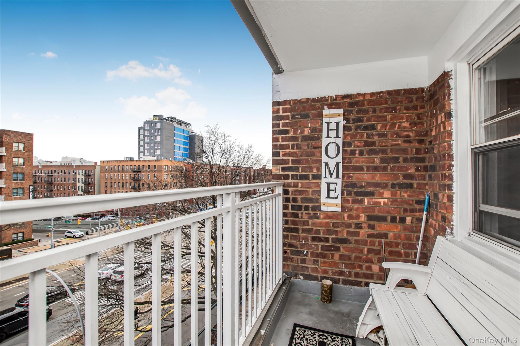 #3 photo, 3131 Grand Concourse, ブロンクス区 Bronx , NY 10468