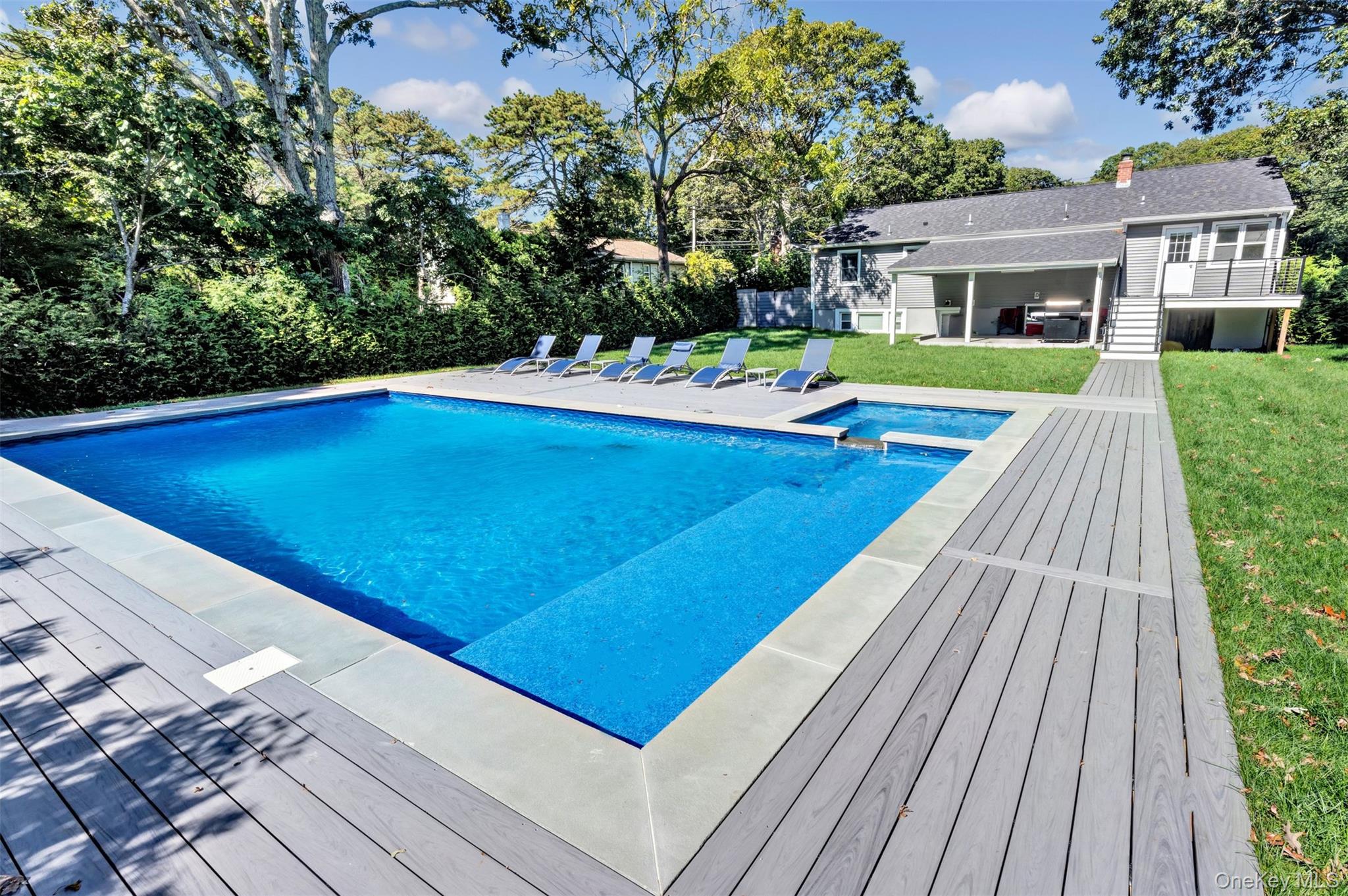 #1 photo, 35 Suffolk Road, サフォーク郡 Hampton Bays , NY 11946