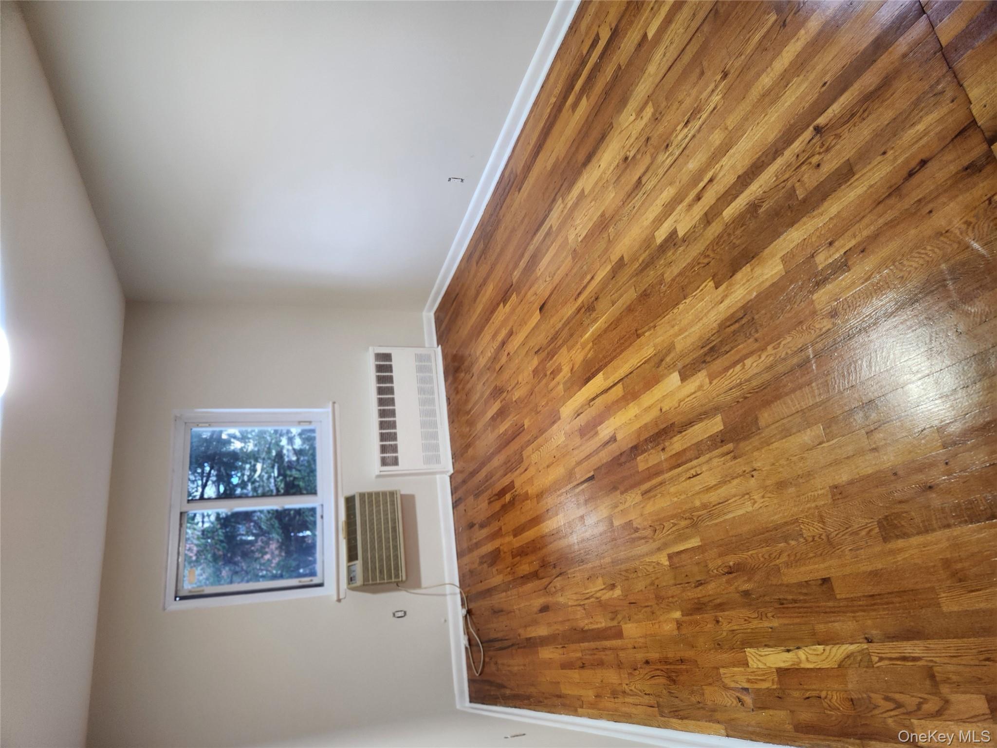 #3 photo, 7133 Caldwell Avenue, クイーンズ区 Maspeth , NY 11378