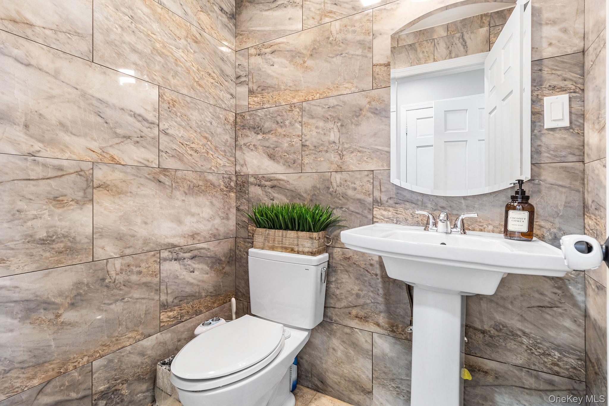 #14 photo, 61 Old Indian Head Road, Commack , NY 11725