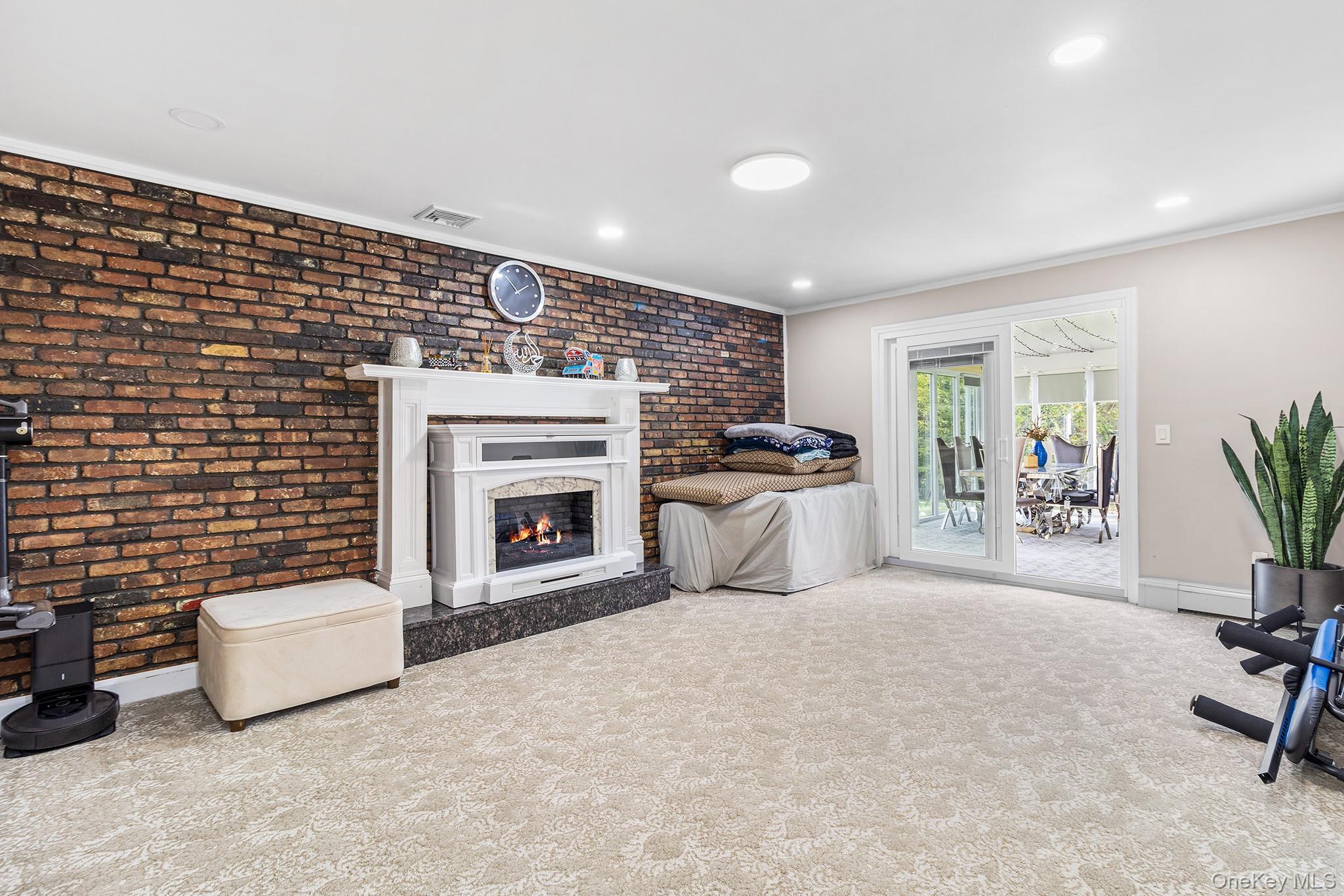 #18 photo, 61 Old Indian Head Road, Commack , NY 11725