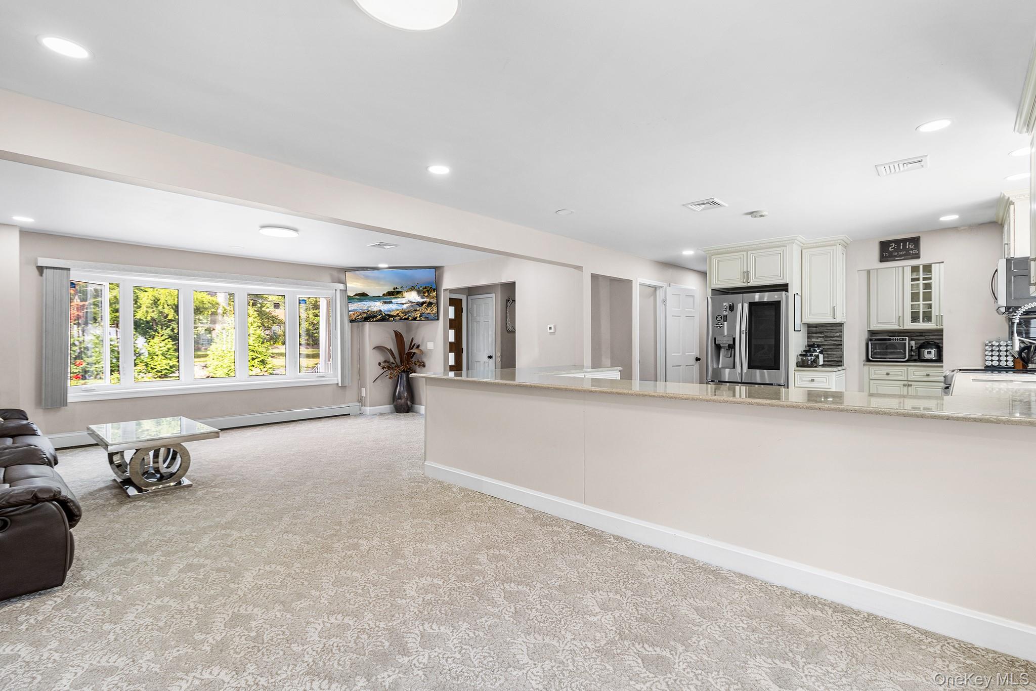 #7 photo, 61 Old Indian Head Road, Commack , NY 11725