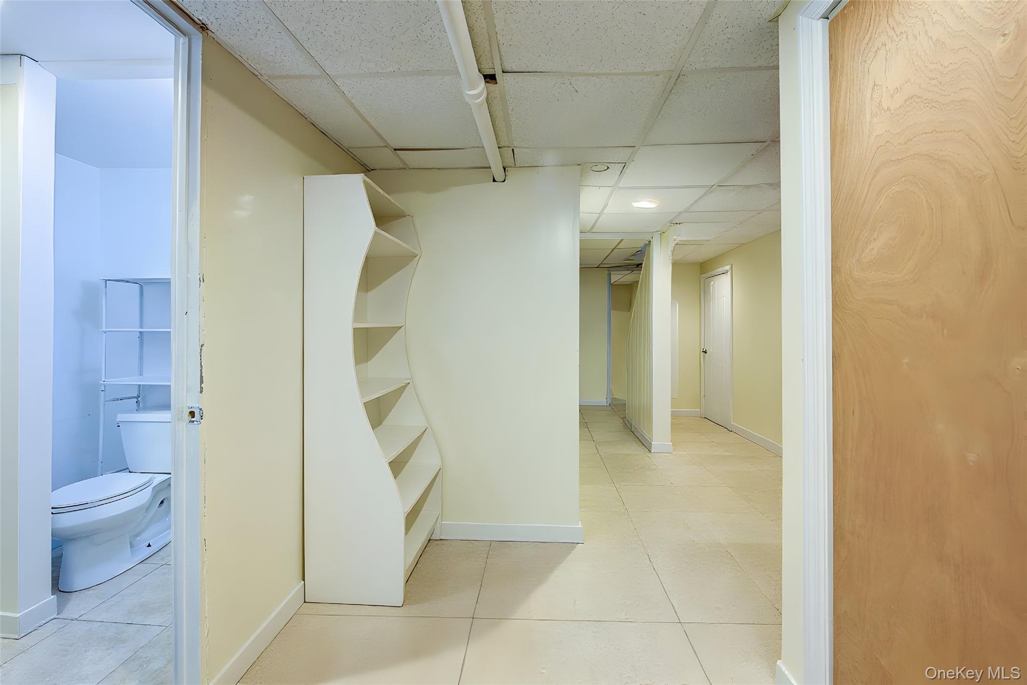 #19 photo, 9507 239 Street, Floral Park , NY 11001