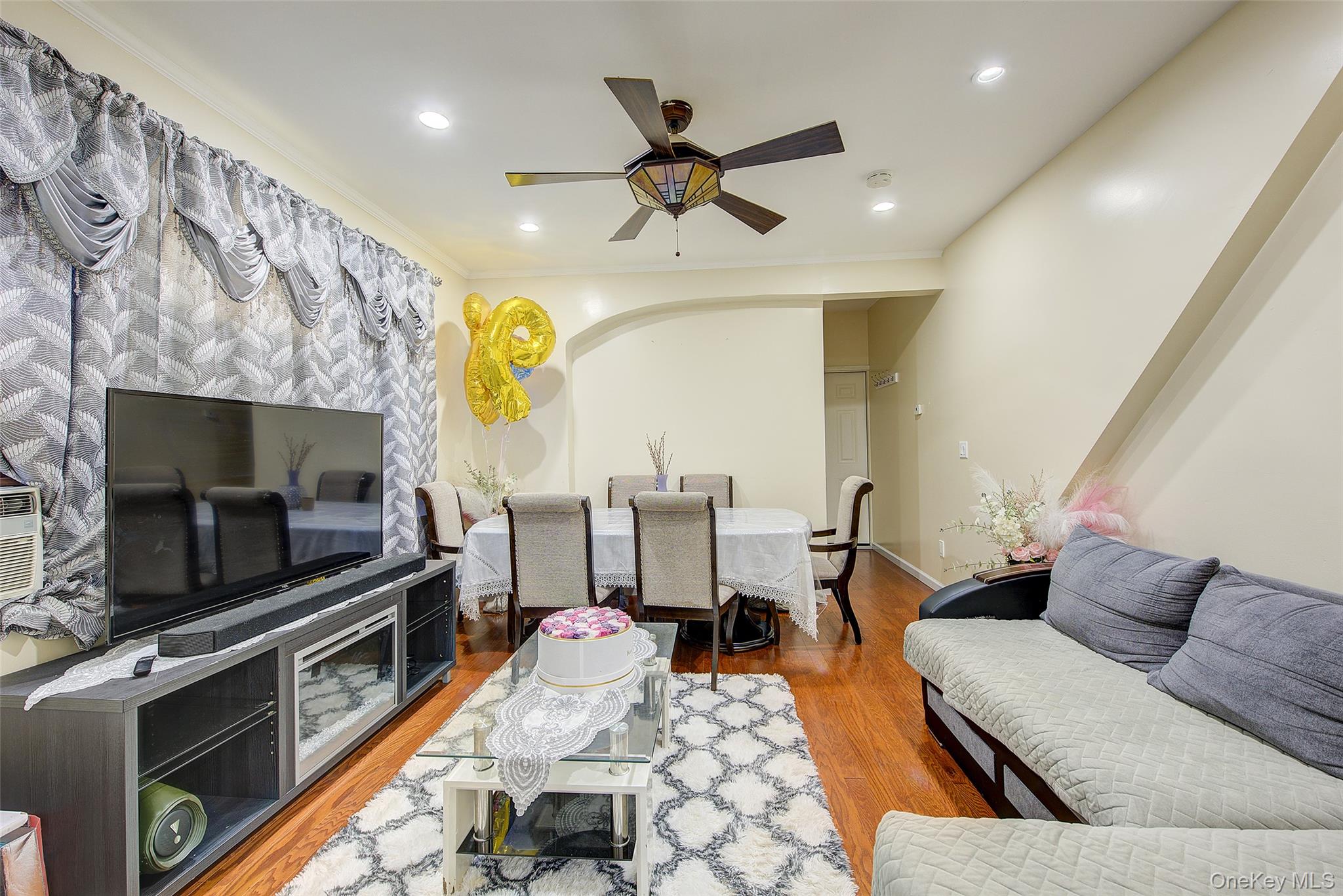 #7 photo, 9507 239 Street, Floral Park , NY 11001