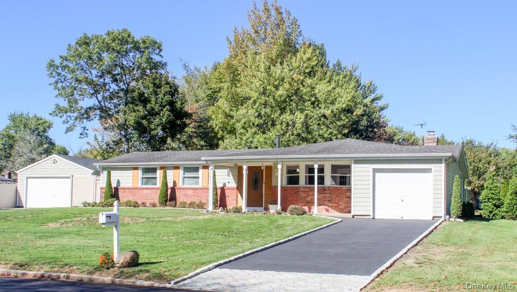 #1 photo, 1 University Heights Drive, サフォーク郡 Stony Brook , NY 11790