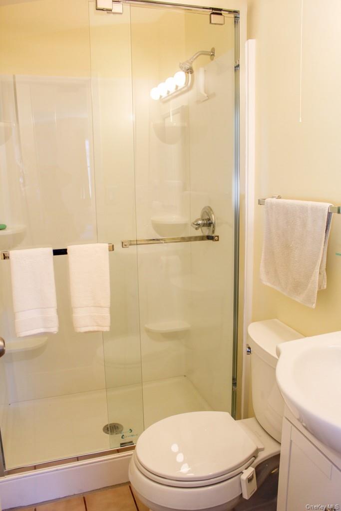 #16 photo, 1 University Heights Drive, サフォーク郡 Stony Brook , NY 11790